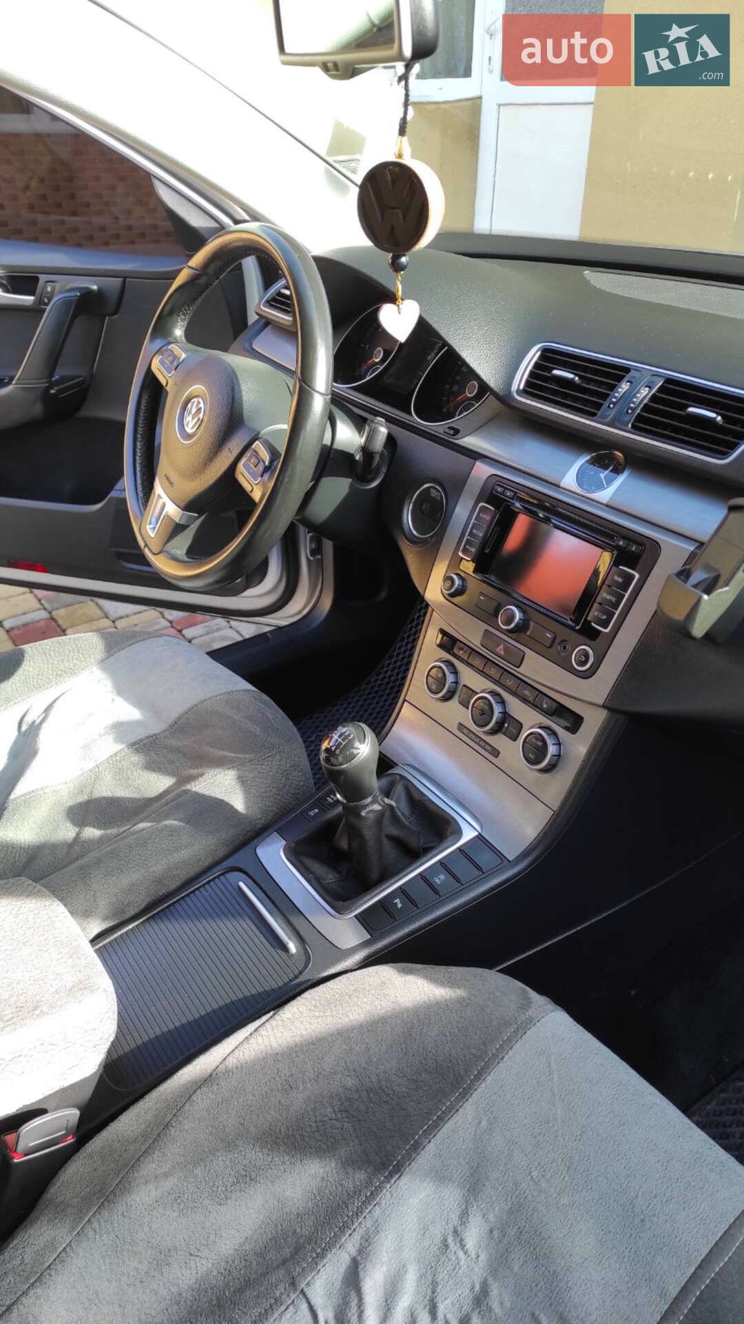 Volkswagen Passat 2013 VIN WVWZZZ3CZEE015596 фото оголошення 12 з 16