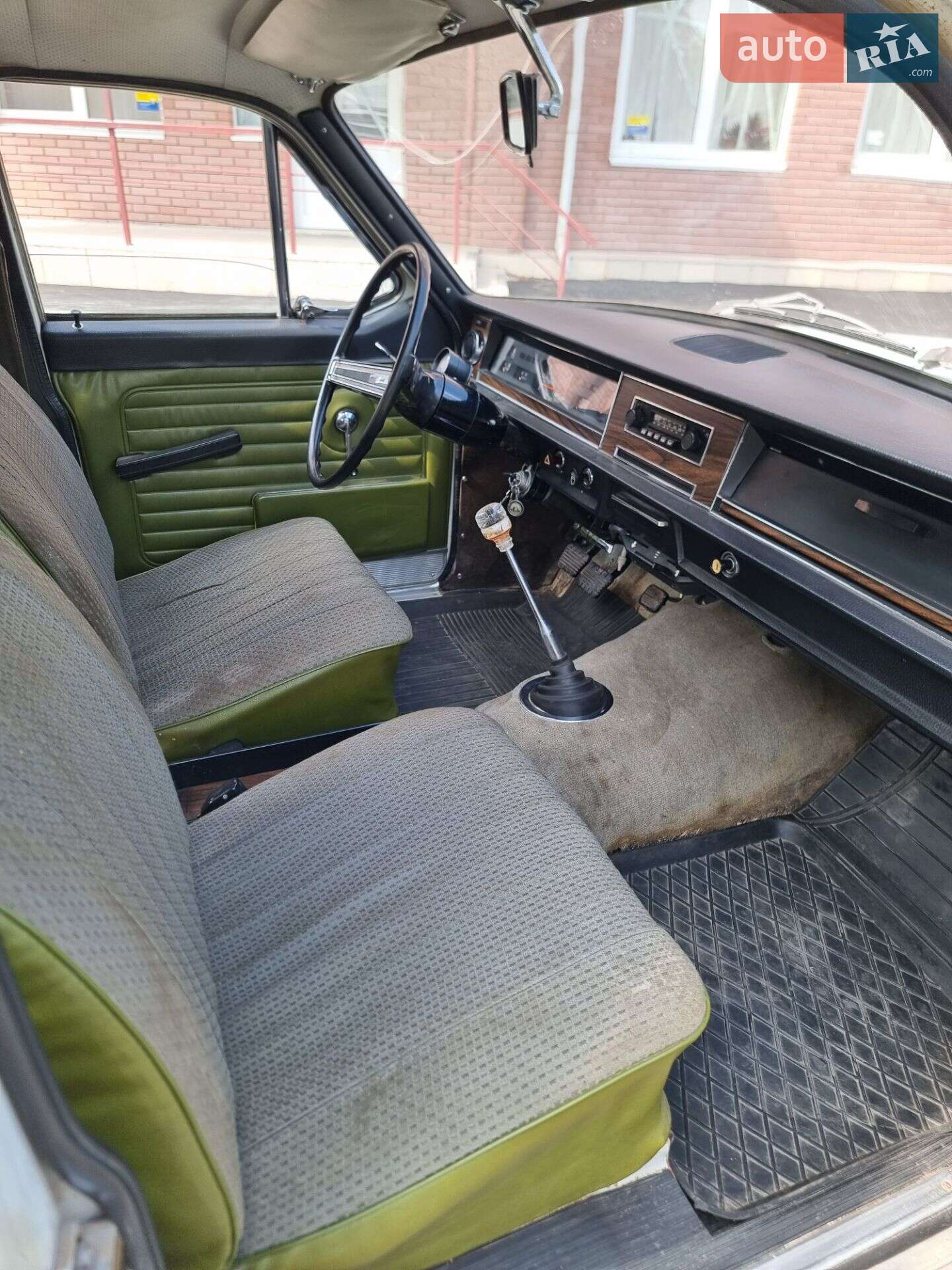 ГАЗ 24 Волга 1981 VIN XTH240000C0755173 фото оголошення 24 з 36