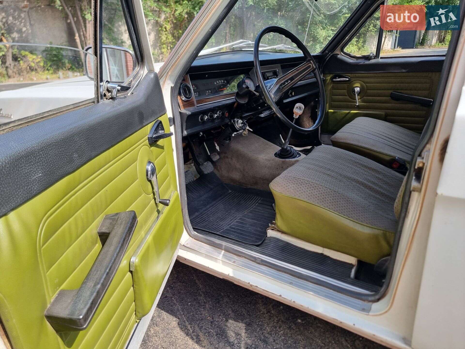 ГАЗ 24 Волга 1981 VIN XTH240000C0755173 фото оголошення 32 з 36