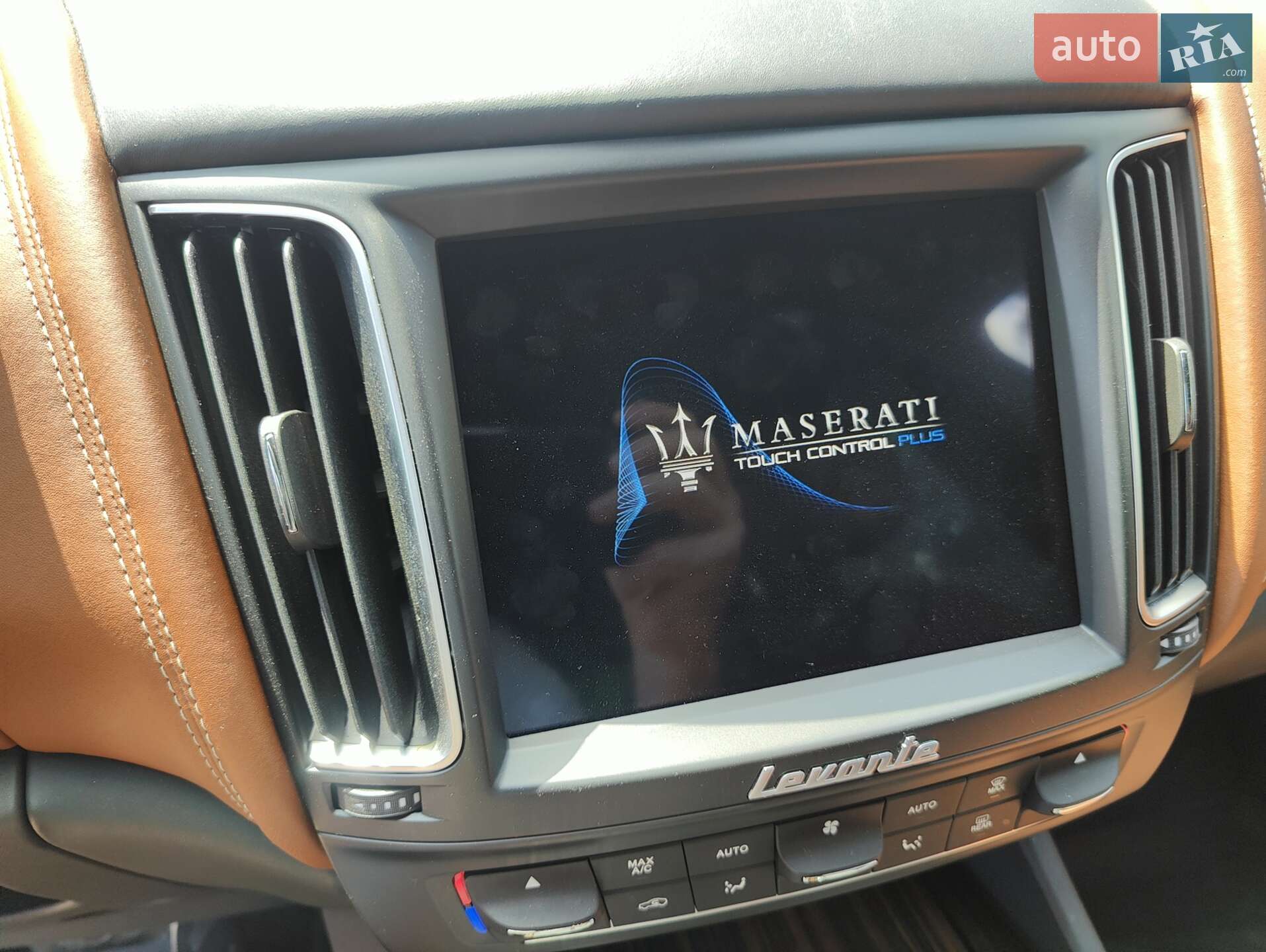 Maserati Levante 2019 VIN ZN661YUL3KX336714 фото оголошення 23 з 33
