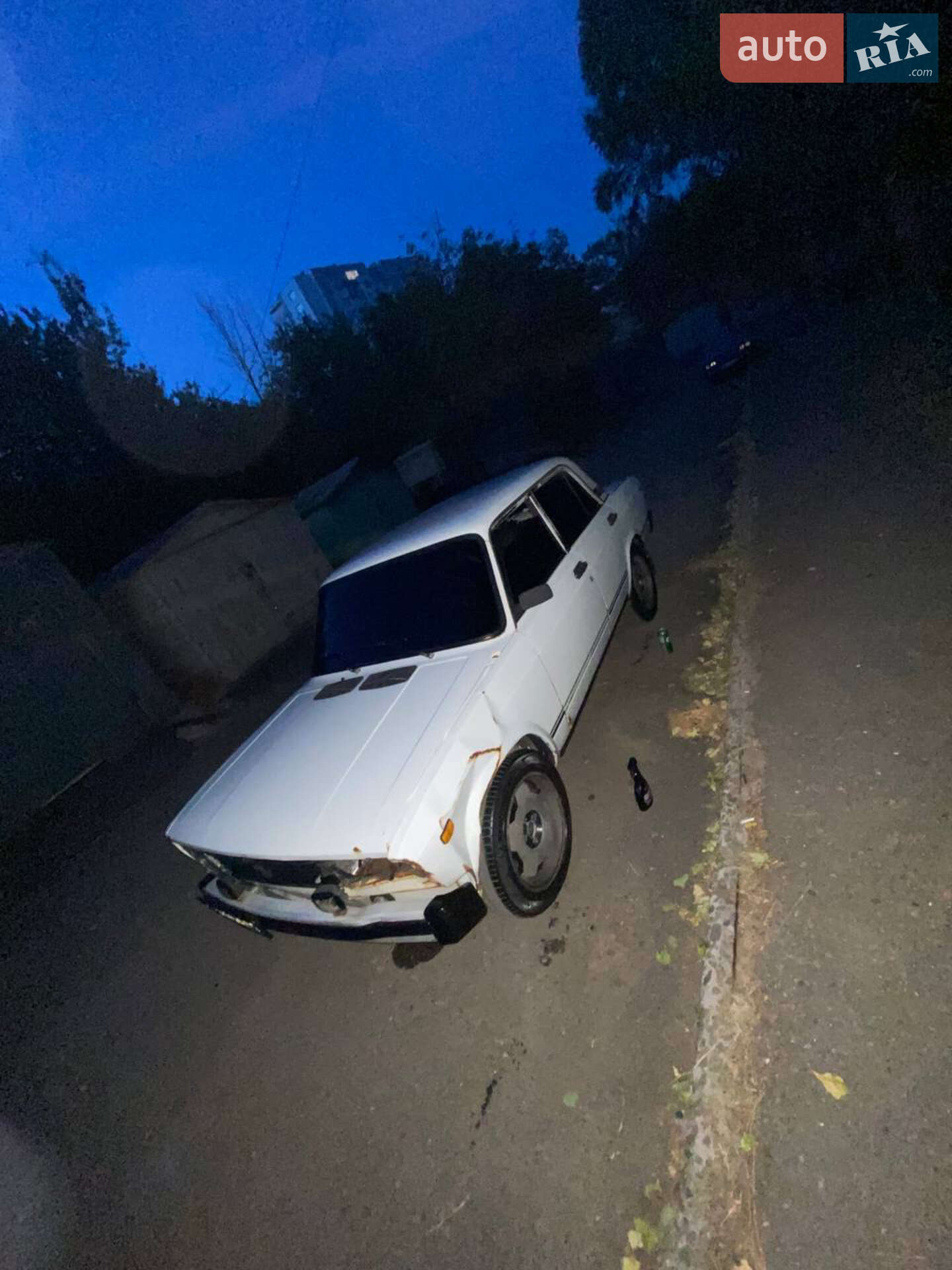 ВАЗ / Lada 2105 1997 VIN XTA210530V1638677 фото оголошення 5 з 12
