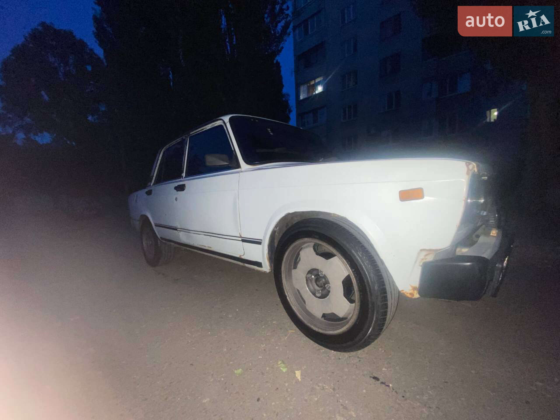 ВАЗ / Lada 2105 1997 VIN XTA210530V1638677 фото оголошення 9 з 12