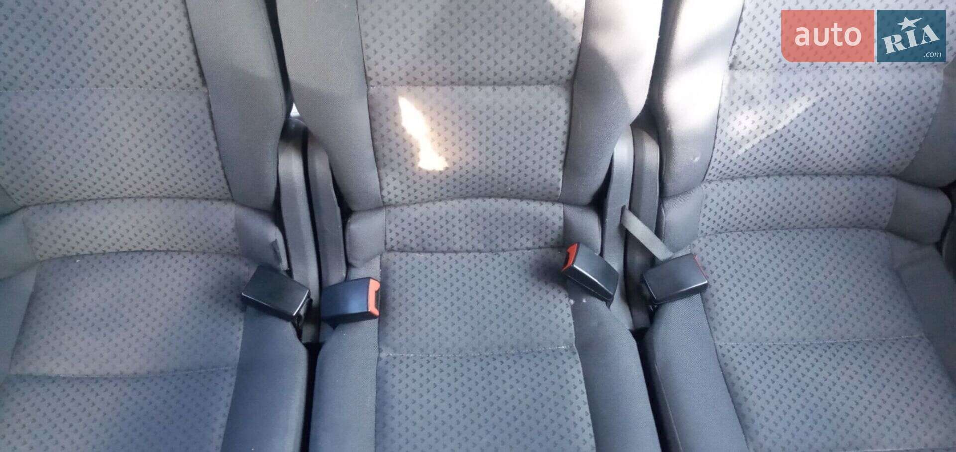 Volkswagen Touran 2003 VIN WVGZZZ1TZ4W033396 фото оголошення 4 з 24