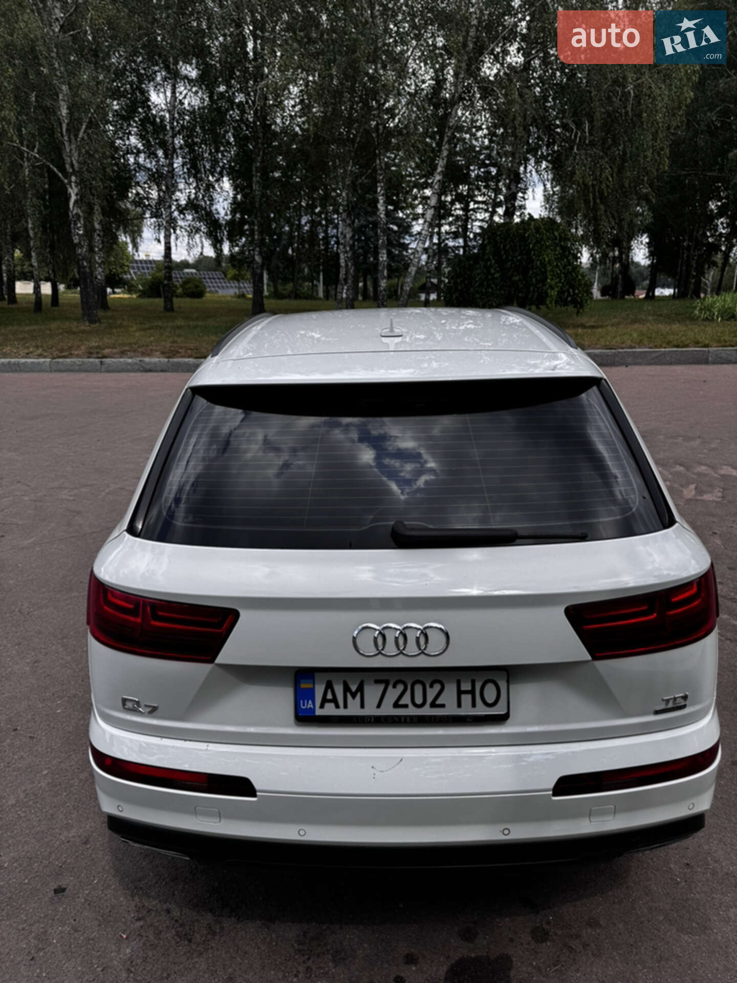 Audi Q7 2017 VIN WAUZZZ4M7HD040012 фото оголошення 8 з 27