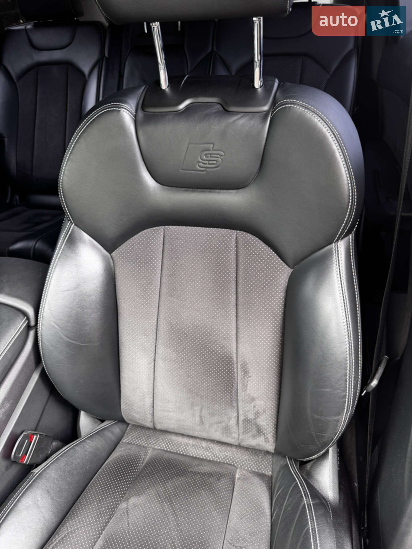 Audi Q7 2017 VIN WAUZZZ4M7HD040012 фото оголошення 24 з 27