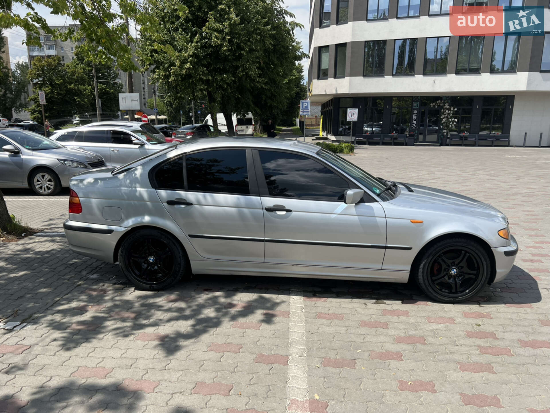 BMW 3 Series 2003 VIN WBAEU71020FM64077 фото оголошення 12 з 21