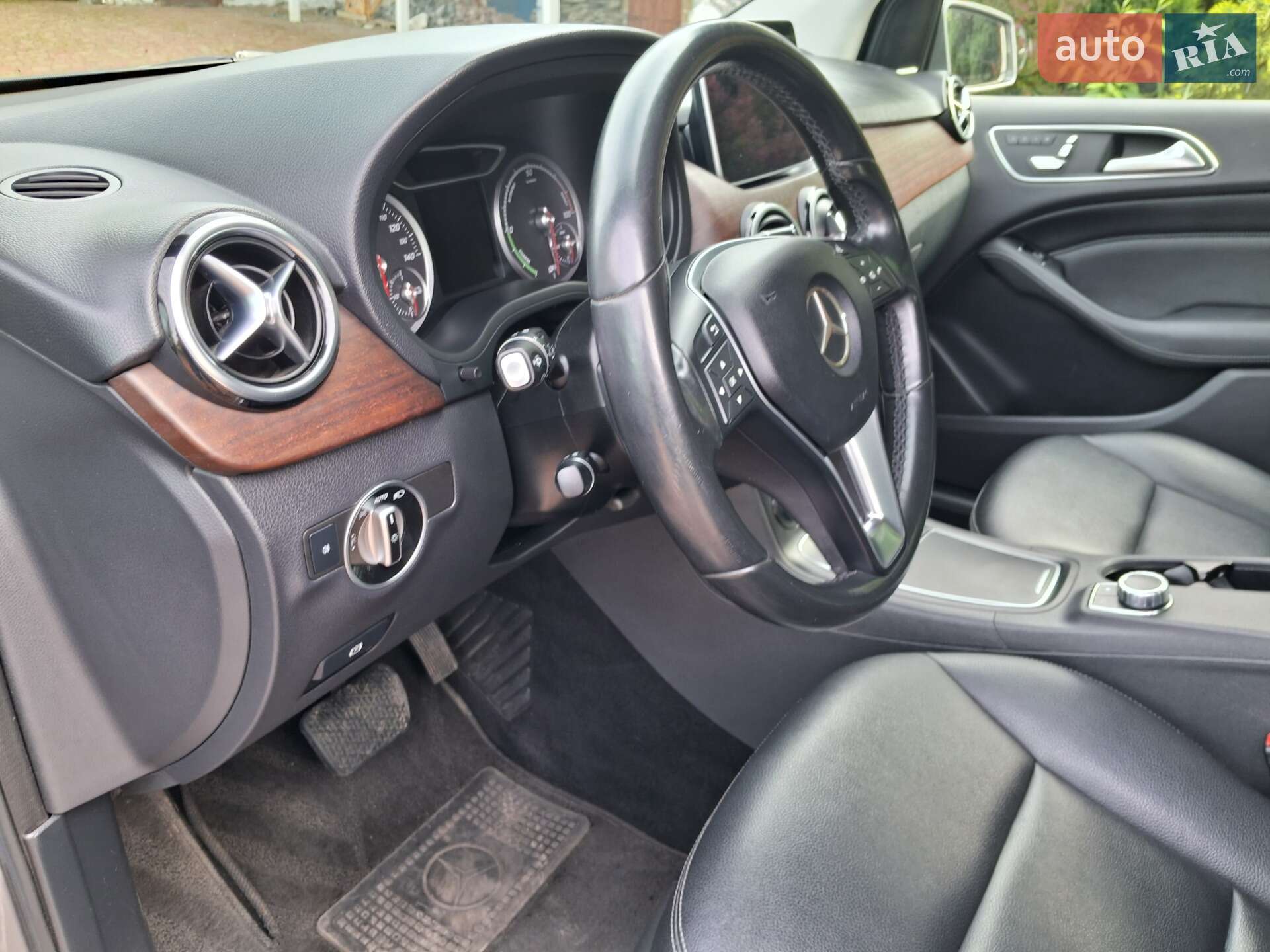 Mercedes-Benz B-Class 2015 VIN WDDVP9AB4FJ006544 фото оголошення 22 з 84