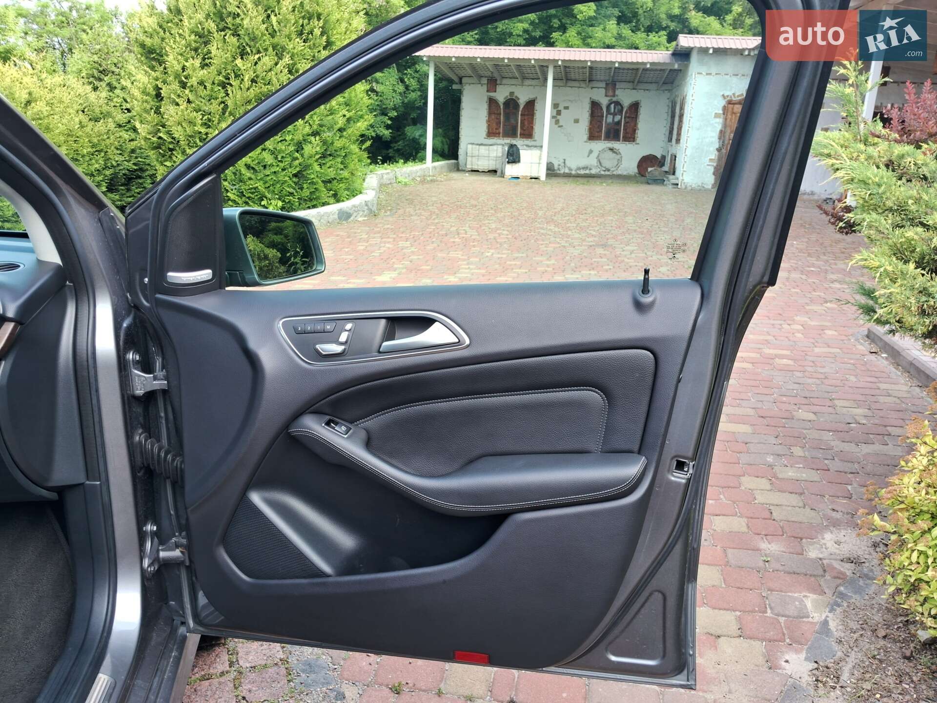 Mercedes-Benz B-Class 2015 VIN WDDVP9AB4FJ006544 фото оголошення 40 з 84