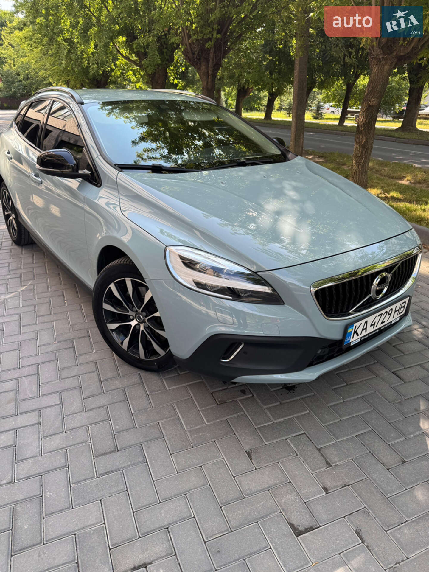 Volvo V40 Cross Country 2019 VIN YV1MZ32V0K2181555 фото оголошення 5 з 19