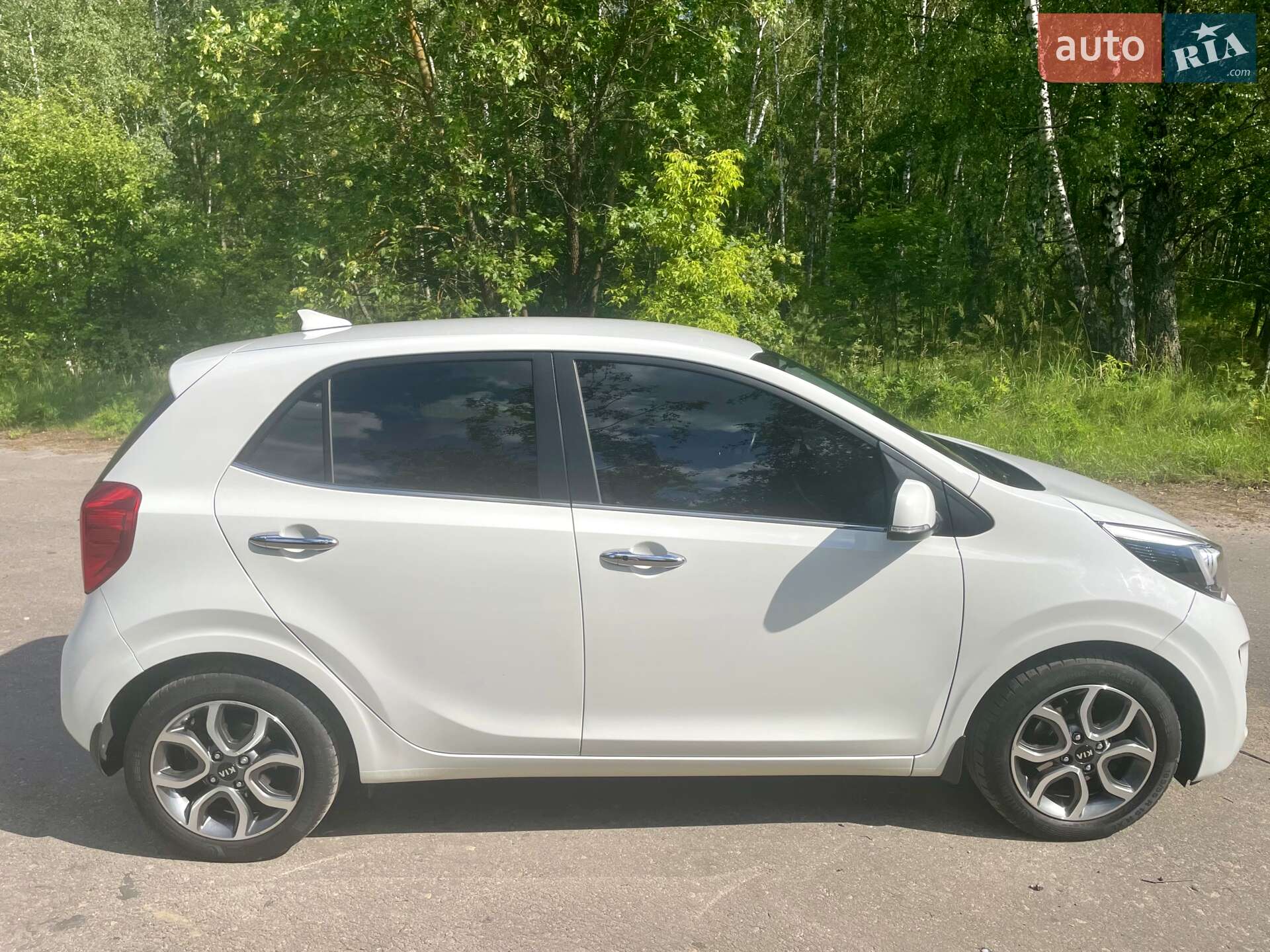 Kia Picanto 2020 VIN KNAB3512BLT654771 фото оголошення 3 з 38