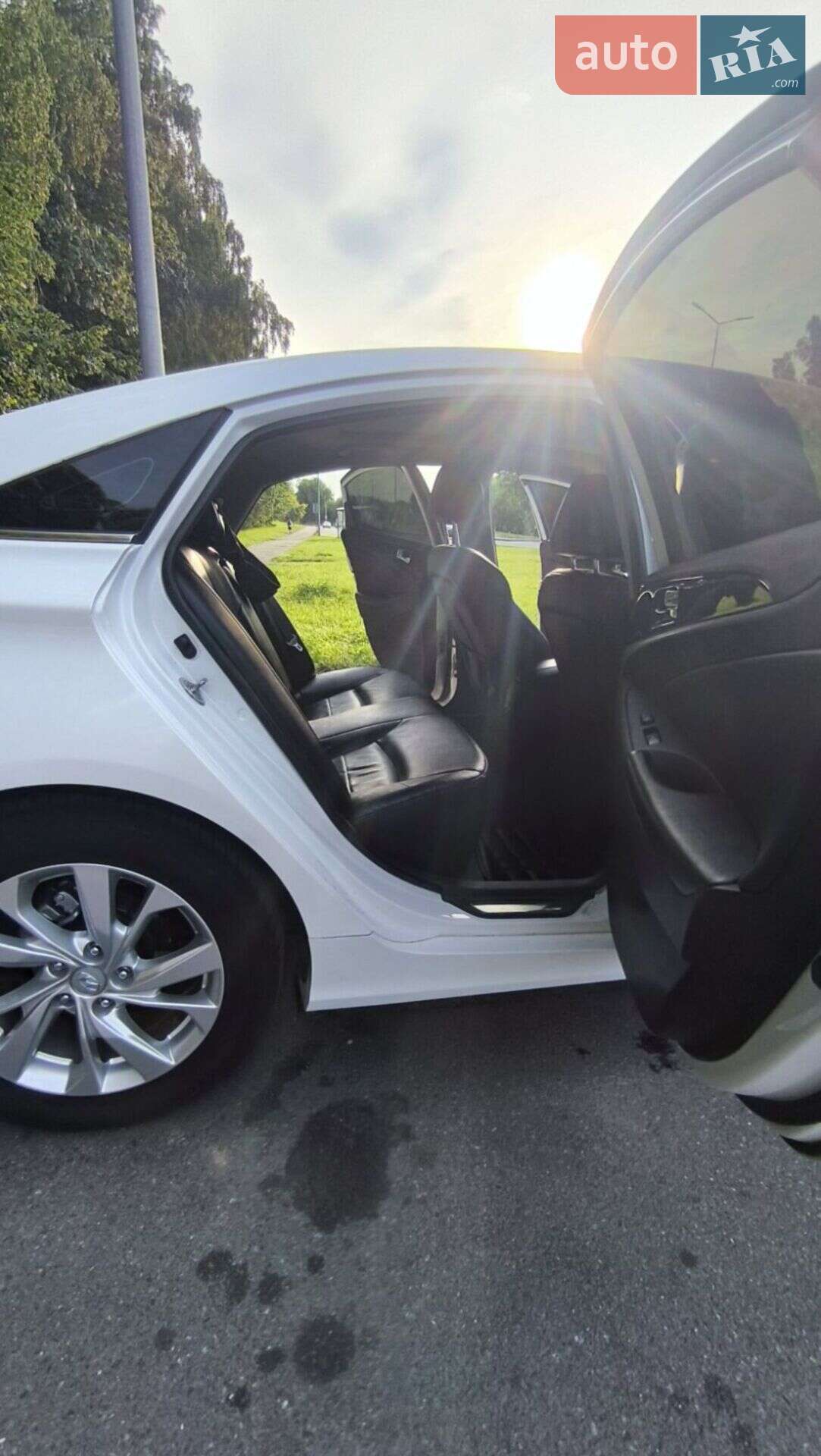 Hyundai Sonata 2012 VIN KMHEC41CBCA454399 фото оголошення 8 з 29