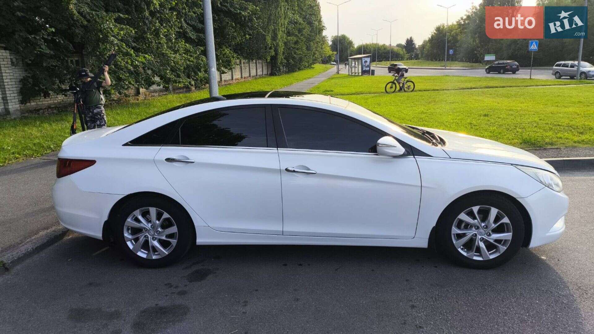 Hyundai Sonata 2012 VIN KMHEC41CBCA454399 фото оголошення 16 з 29