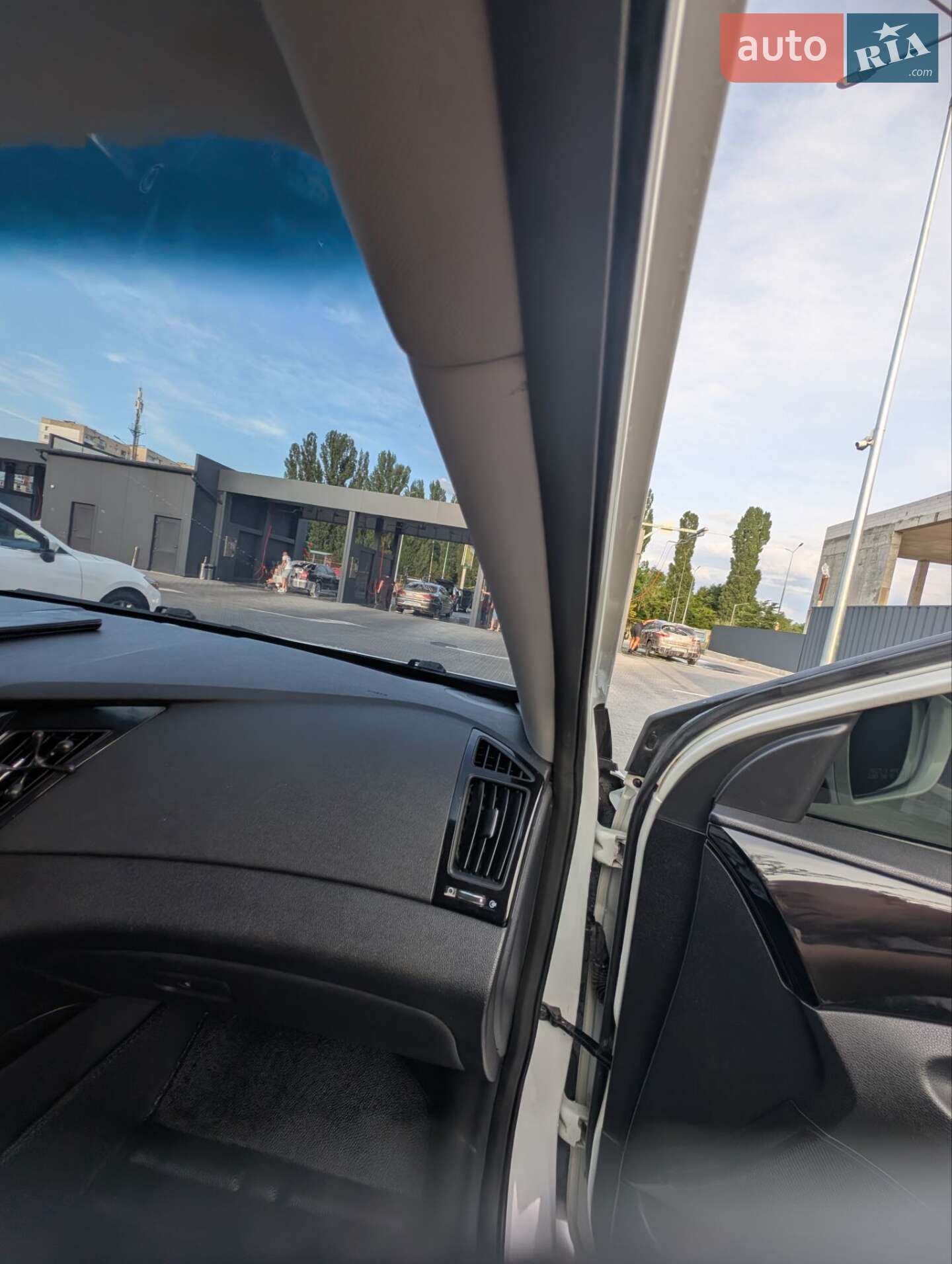 Hyundai Sonata 2012 VIN KMHEC41CBCA454399 фото оголошення 26 з 29