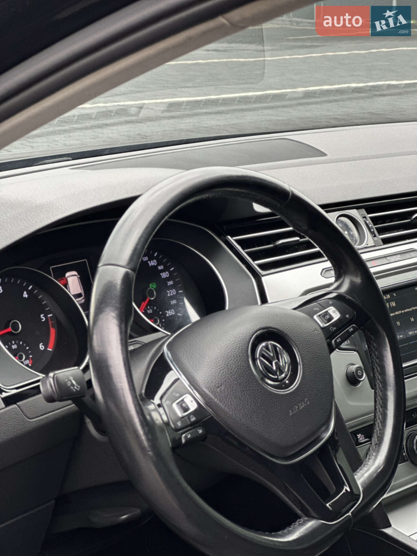 Volkswagen Passat 2016 VIN WVWZZZ3CZHP018766 фото оголошення 2 з 9