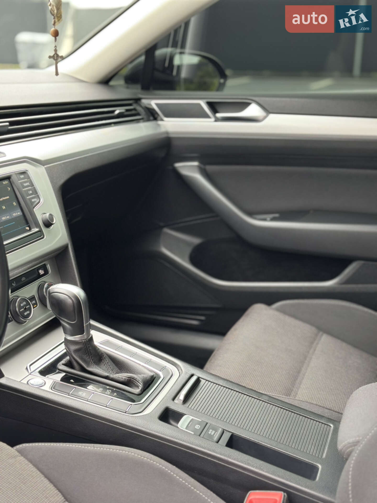 Volkswagen Passat 2016 VIN WVWZZZ3CZHP018766 фото оголошення 8 з 9