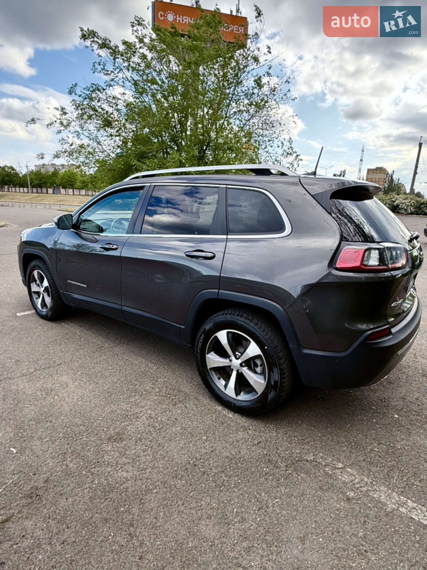 Jeep Cherokee 2020 VIN 1C4PJMDX0MD104898 фото оголошення 16 з 20