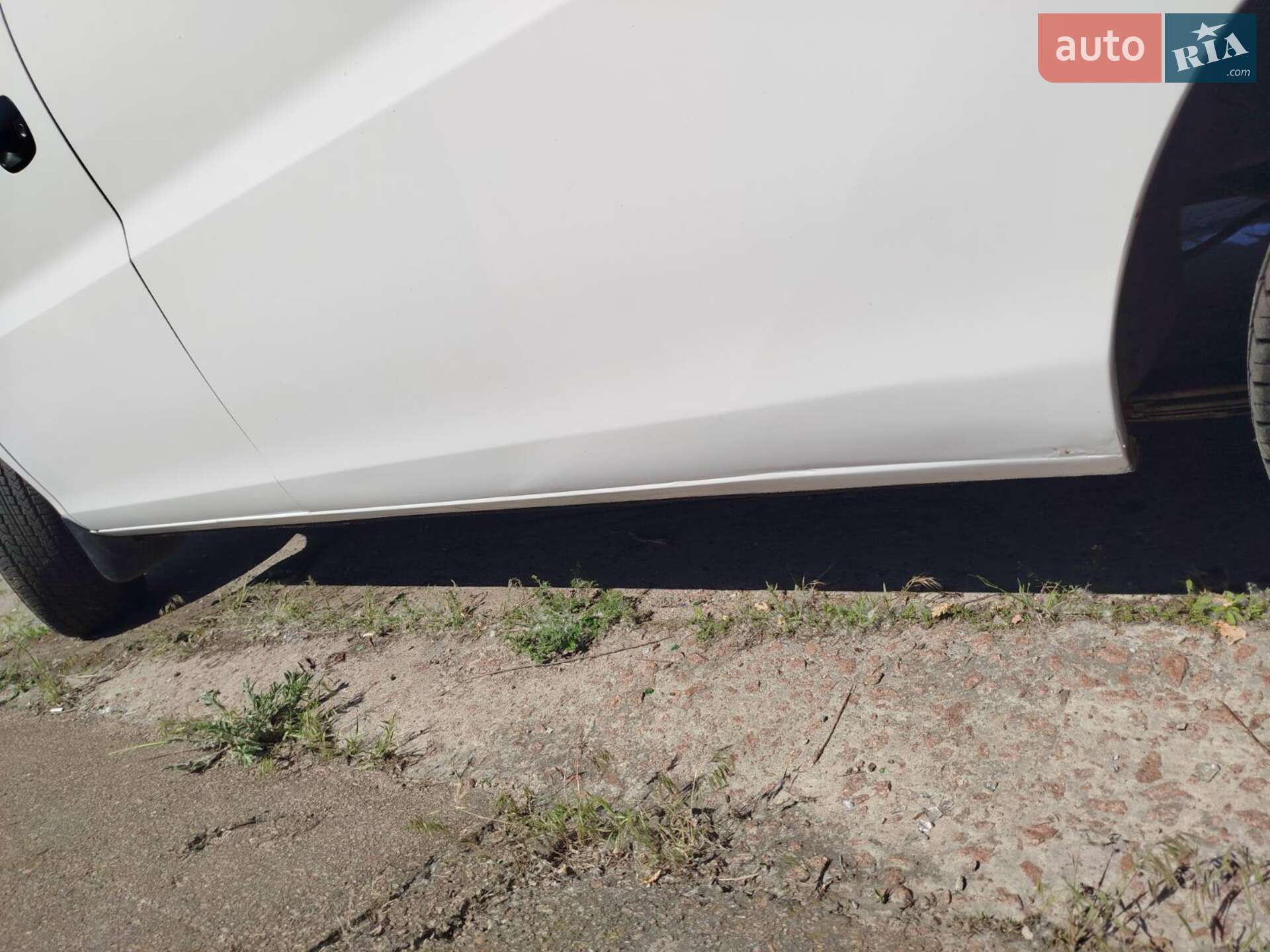 Hyundai H-1 2004 VIN NLJWVH7JP4Z008892 фото оголошення 4 з 15