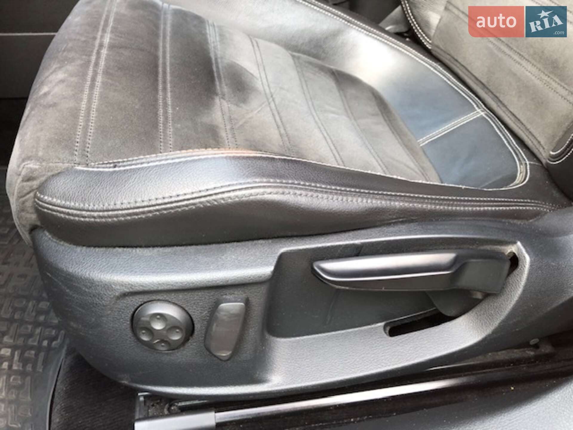 Volkswagen CC / Passat CC 2013 VIN WVWZZZ3CZEE510693 фото оголошення 10 з 18