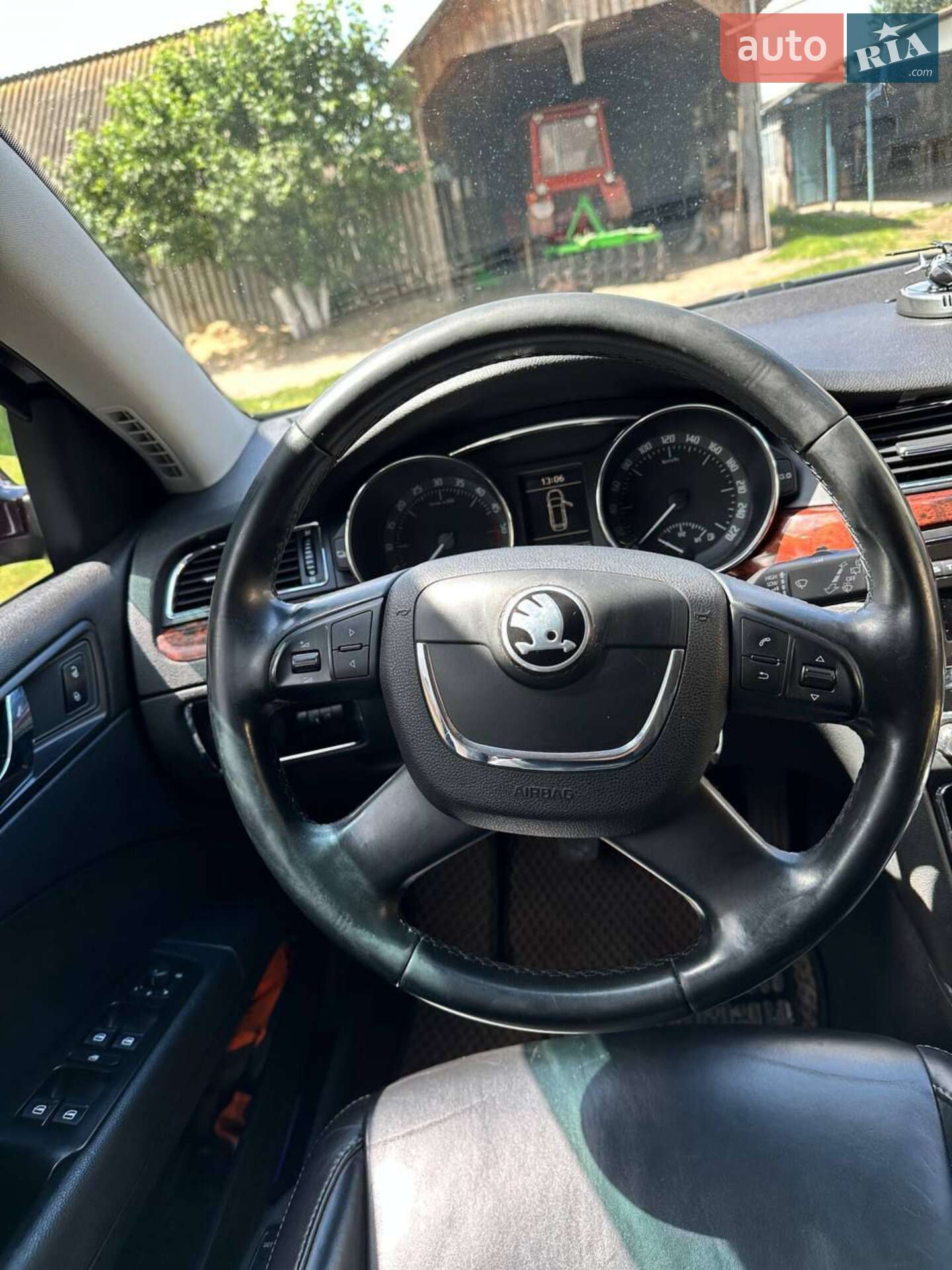 Skoda Superb 2010 VIN TMBLF73TXB9019776 фото оголошення 18 з 28