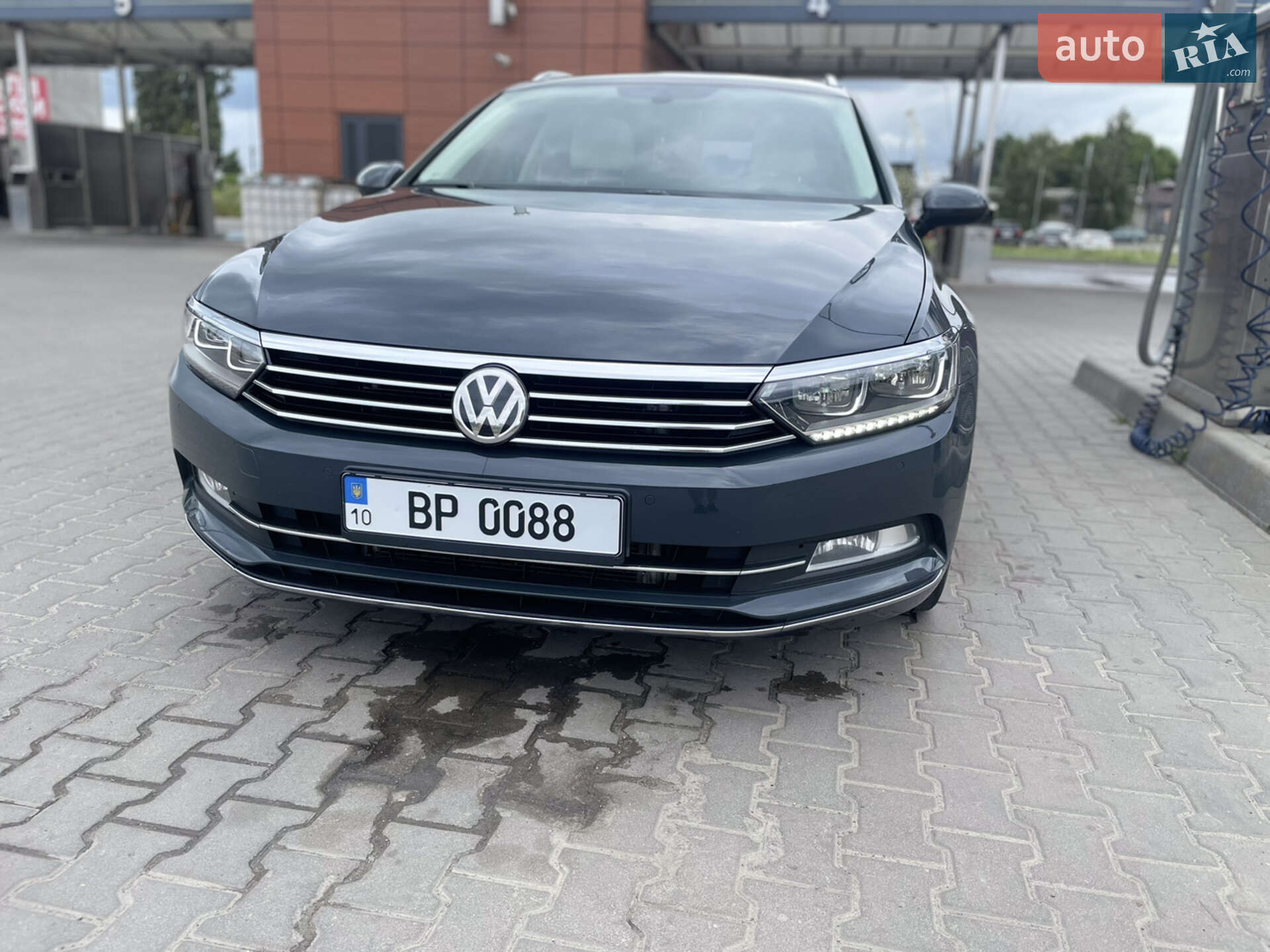 Volkswagen Passat 2015 VIN WVWZZZ3CZGP009050 фото оголошення 9 з 113