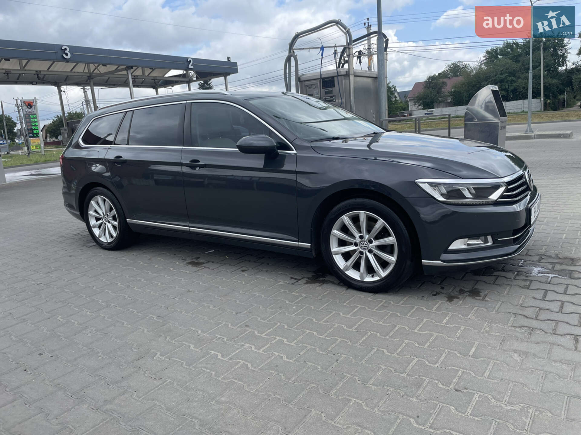 Volkswagen Passat 2015 VIN WVWZZZ3CZGP009050 фото оголошення 37 з 113