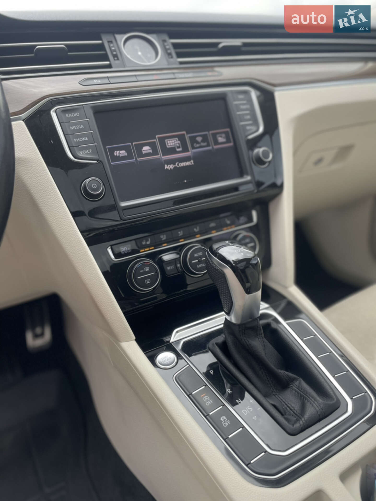 Volkswagen Passat 2015 VIN WVWZZZ3CZGP009050 фото оголошення 39 з 113