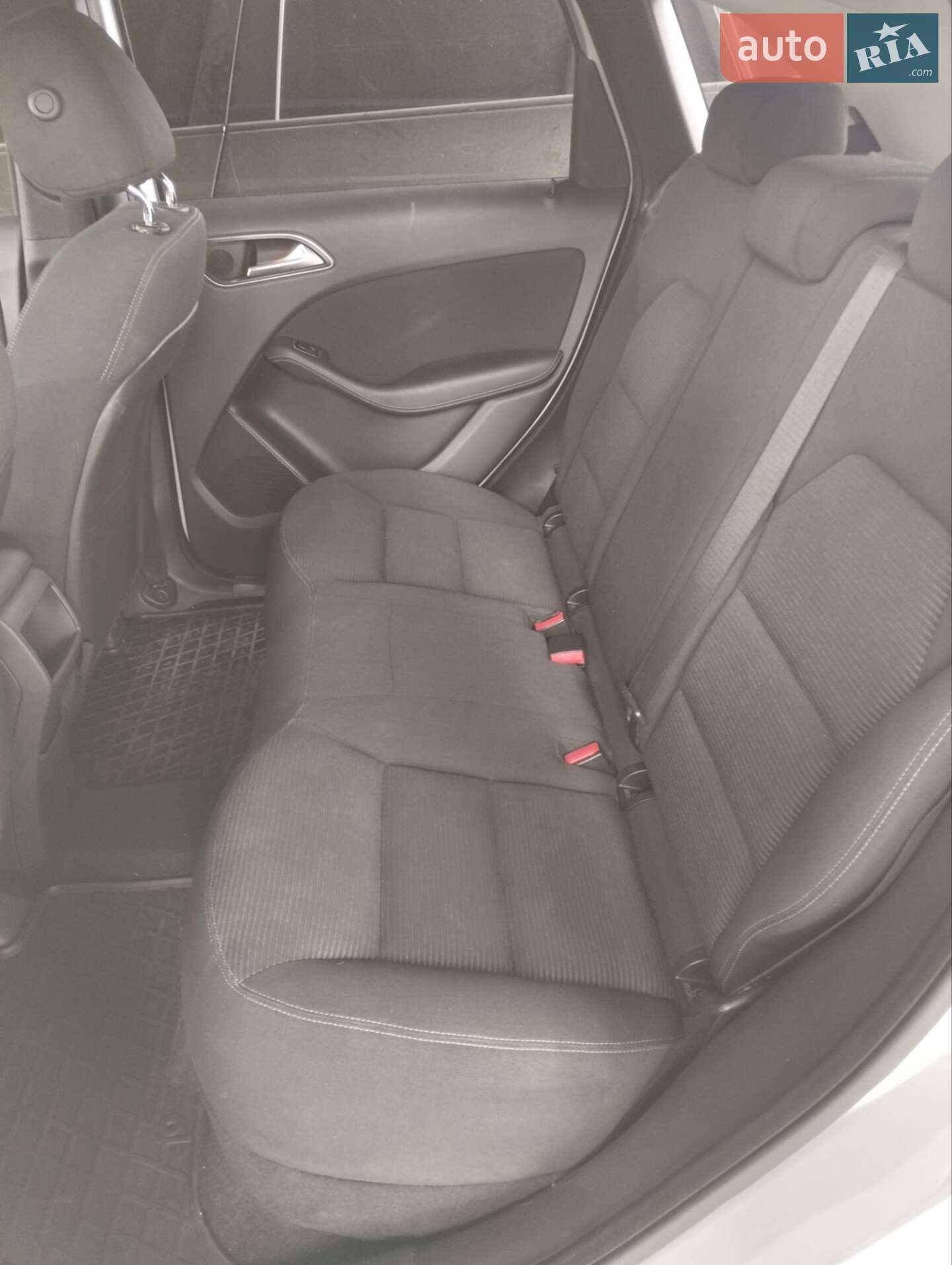 Mercedes-Benz B-Class 2015 VIN WDD2428901J007950 фото оголошення 2 з 9