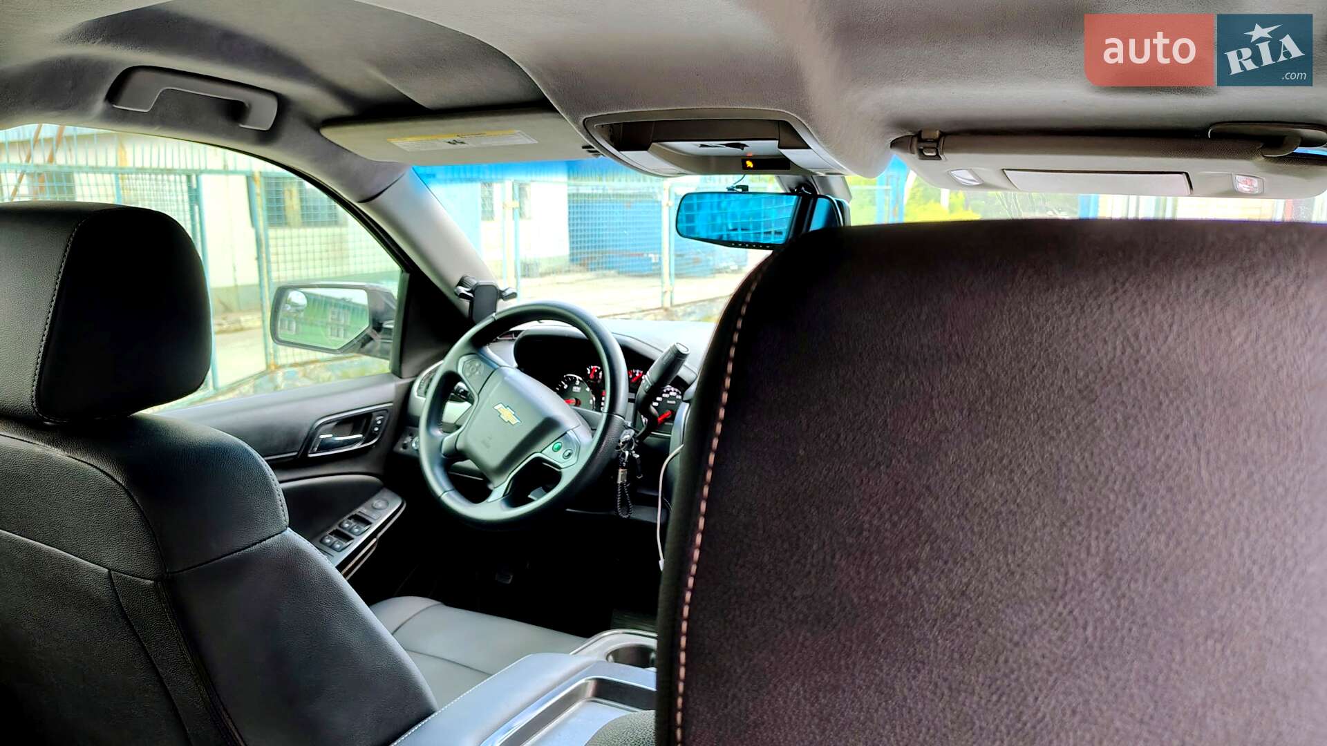 Chevrolet Tahoe 2016 VIN 1GNSKDEC8GR445855 фото оголошення 3 з 6
