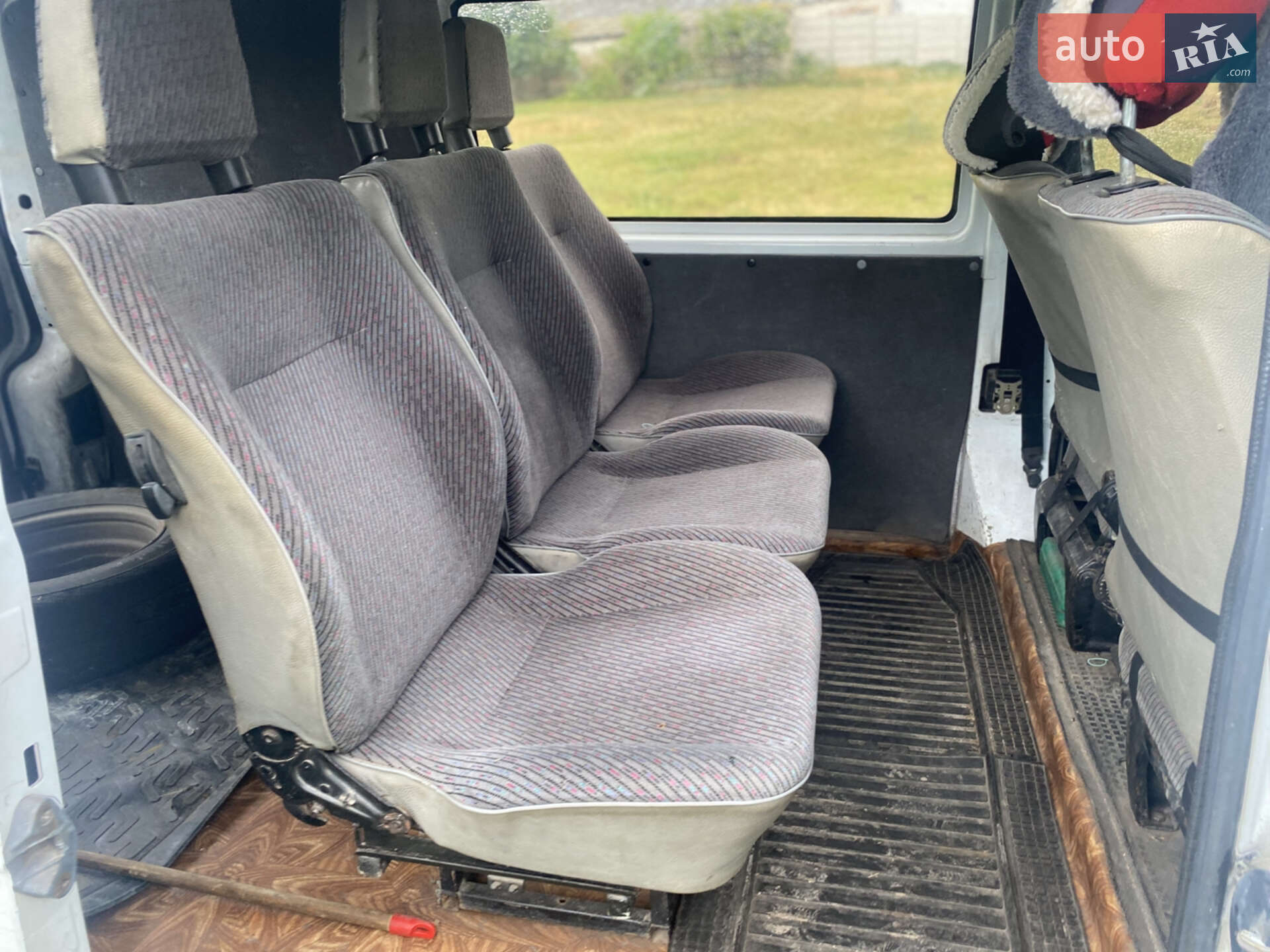 Volkswagen Transporter 1995 VIN WV2ZZZ70ZSH011141 фото оголошення 8 з 8