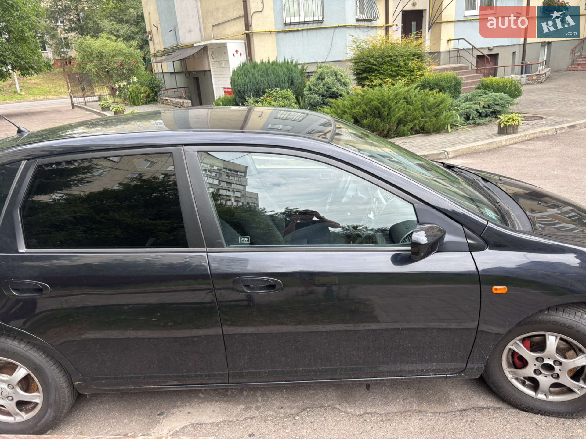 Honda Civic 2001 VIN SHHEU77401U006420 фото оголошення 4 з 9