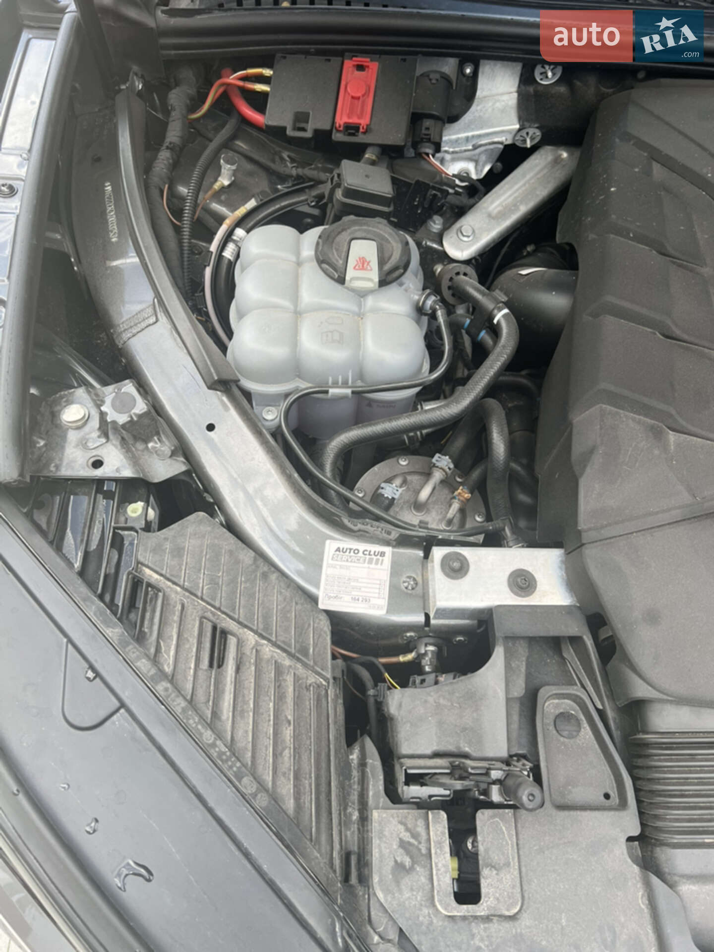 Volkswagen Touareg 2019 VIN WVGZZZCRZKD033753 фото оголошення 6 з 19