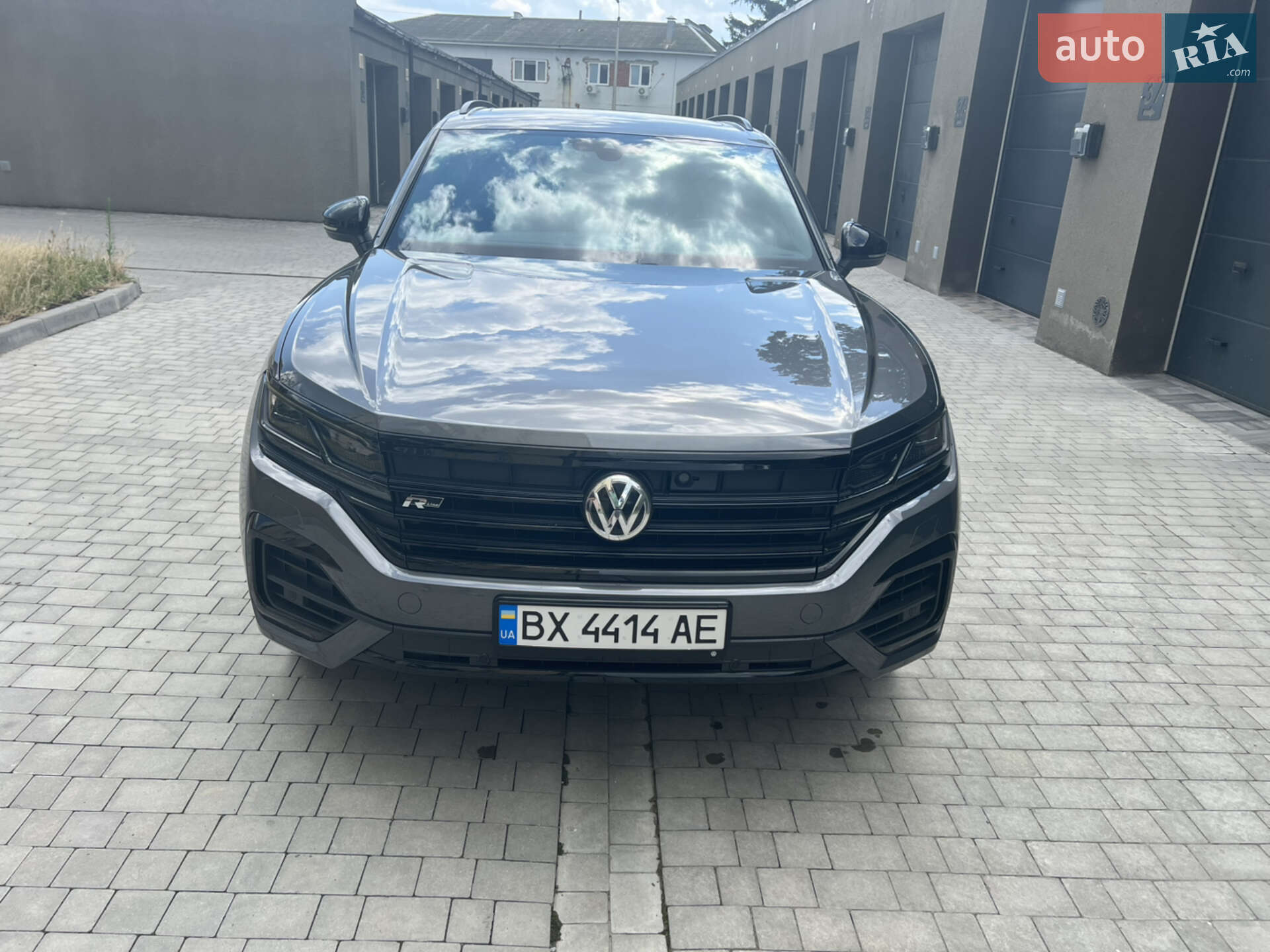 Volkswagen Touareg 2019 VIN WVGZZZCRZKD033753 фото оголошення 14 з 19