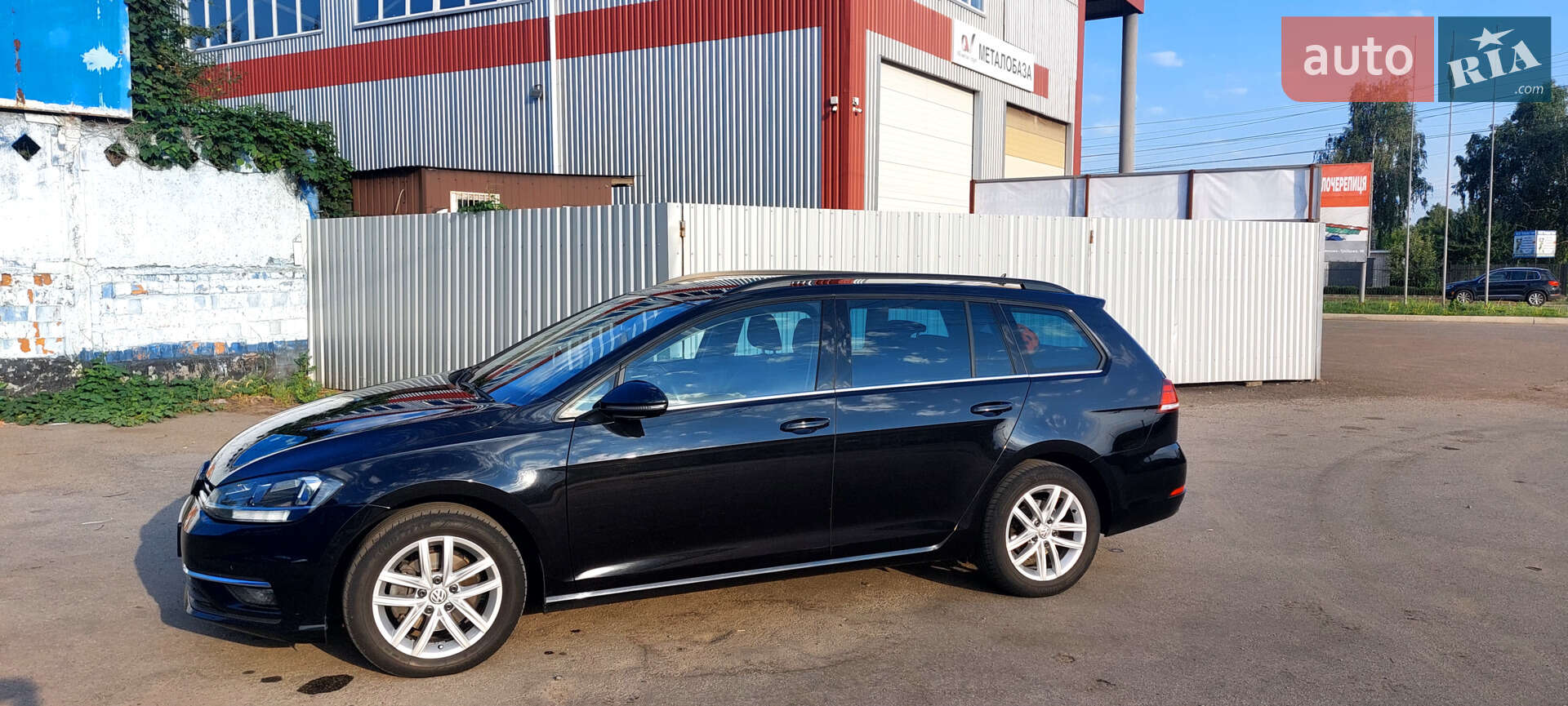 Volkswagen Golf 2017 VIN WVWZZZAUZJP557093 фото оголошення 5 з 40