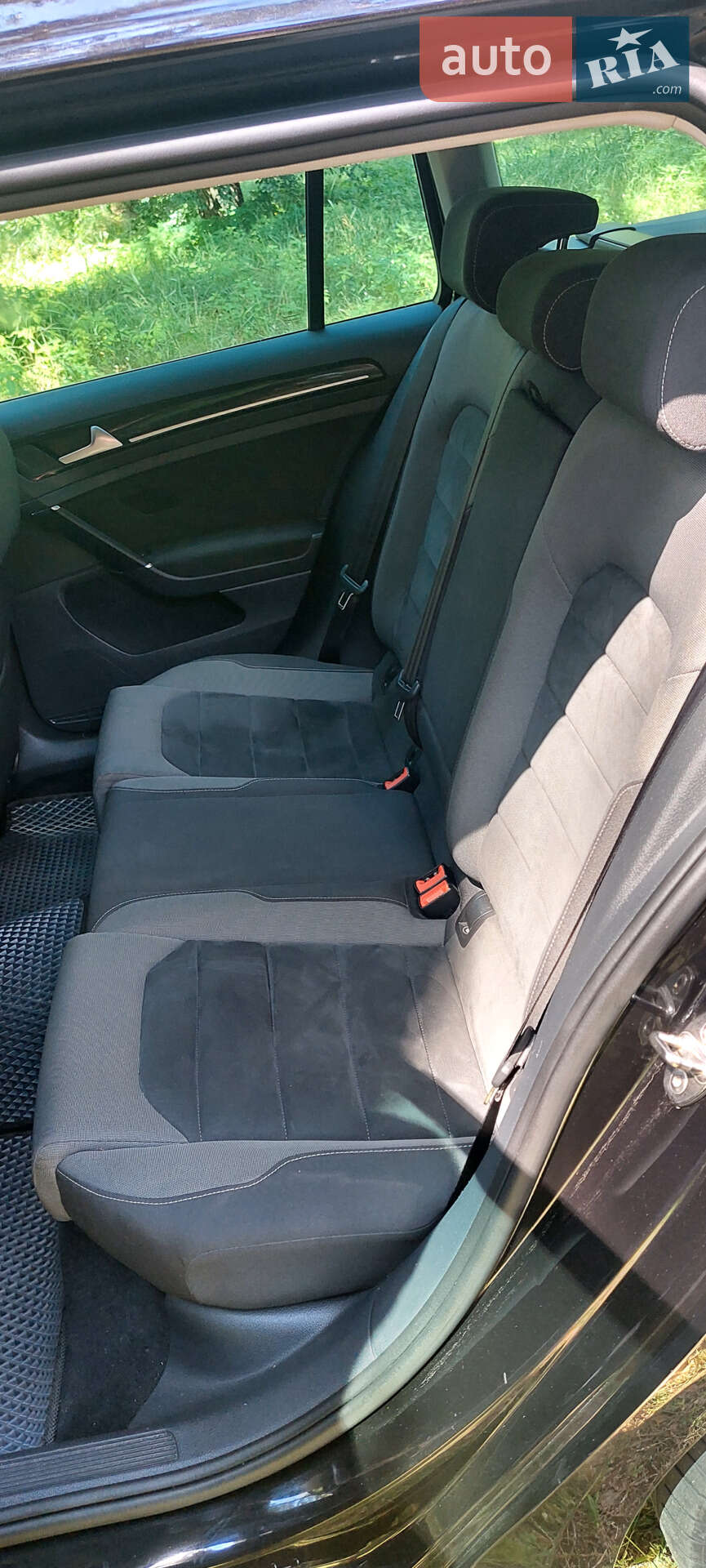 Volkswagen Golf 2017 VIN WVWZZZAUZJP557093 фото оголошення 27 з 40