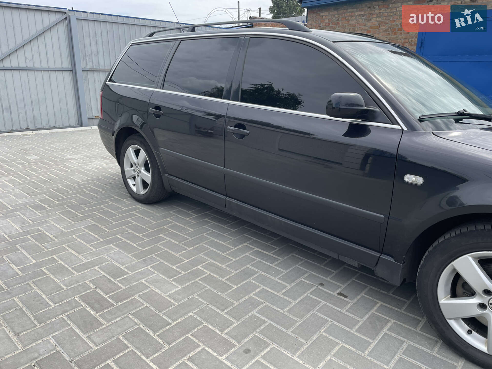Volkswagen Passat 2002 VIN WVWZZZ3BZ2E375449 фото оголошення 5 з 19
