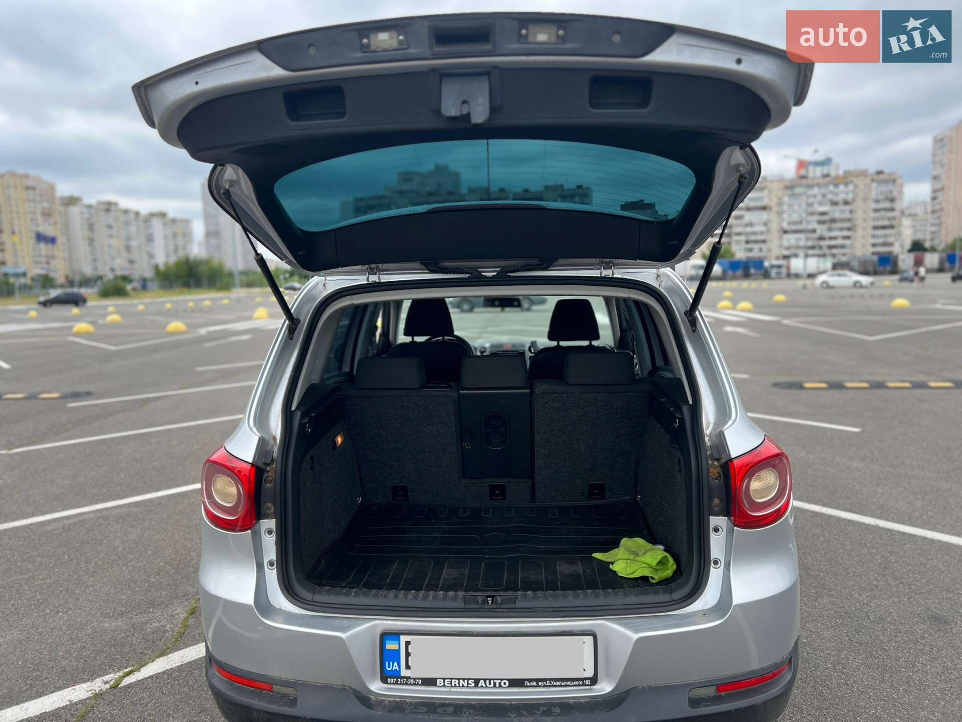 Volkswagen Tiguan 2010 VIN WVGBV7AX4BW511267 фото оголошення 7 з 14