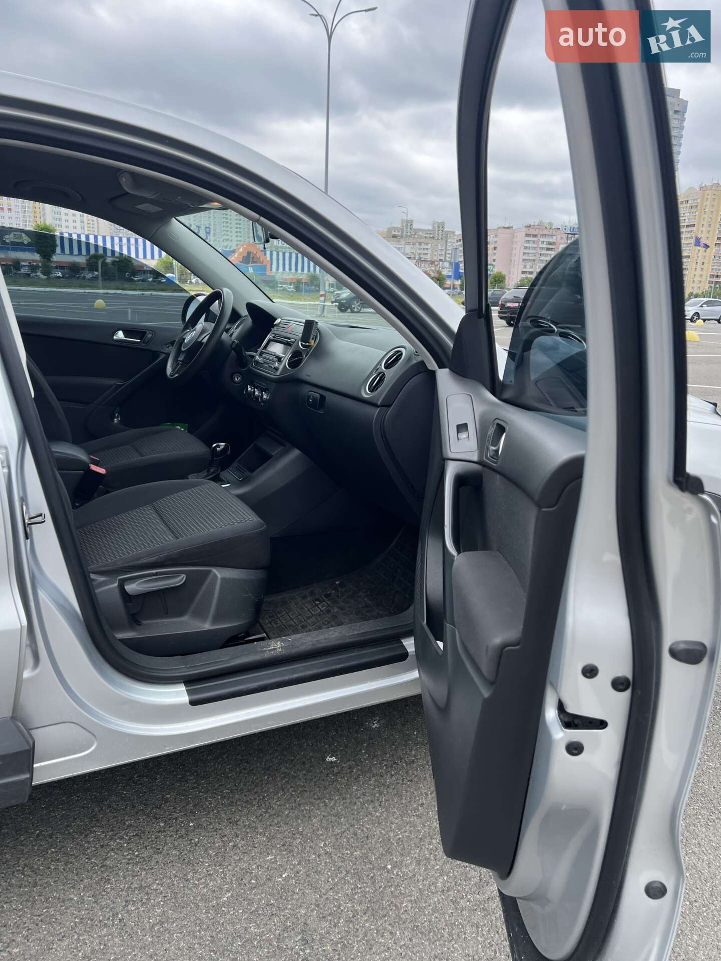 Volkswagen Tiguan 2010 VIN WVGBV7AX4BW511267 фото оголошення 6 з 14