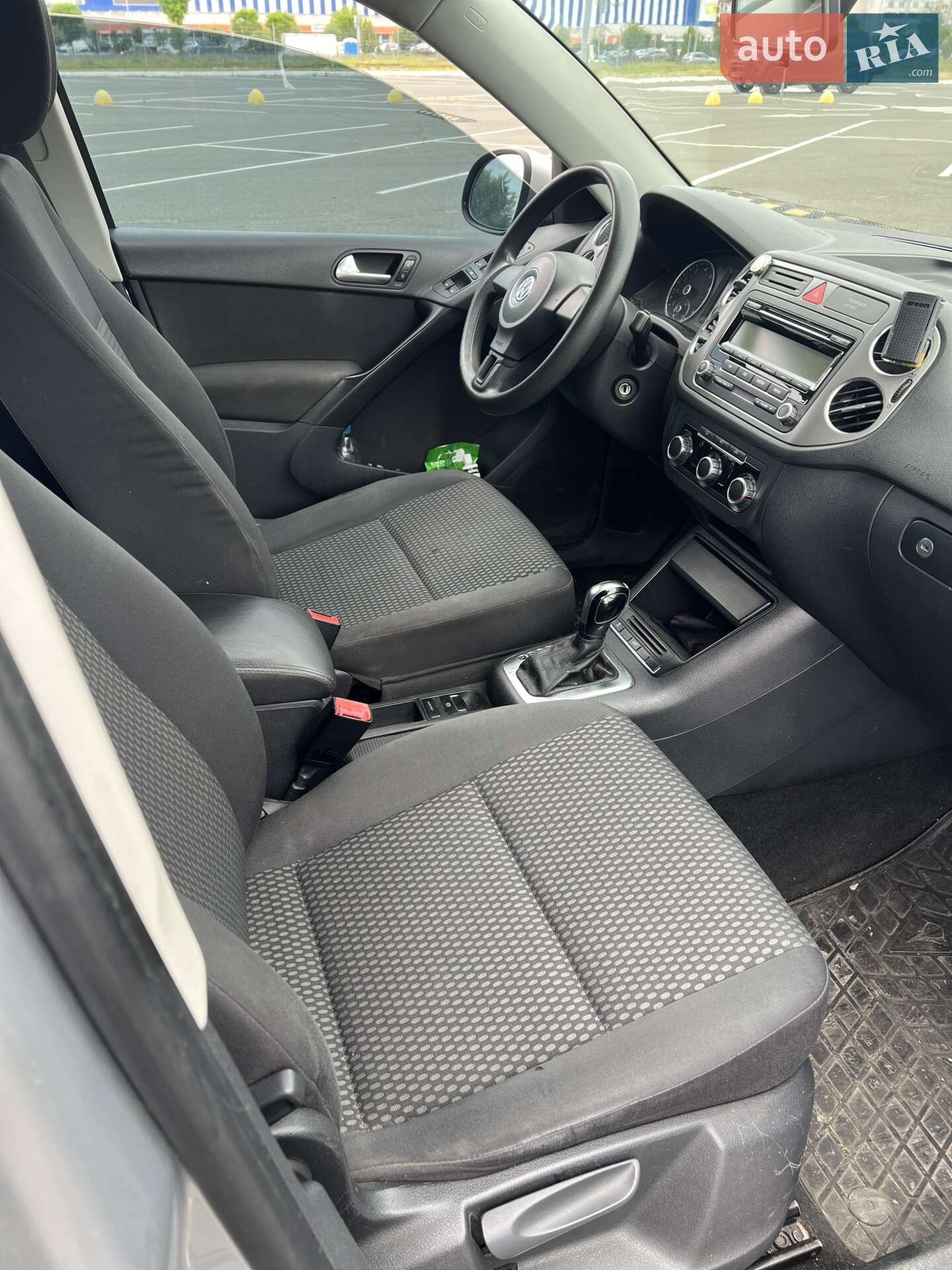 Volkswagen Tiguan 2010 VIN WVGBV7AX4BW511267 фото оголошення 5 з 14