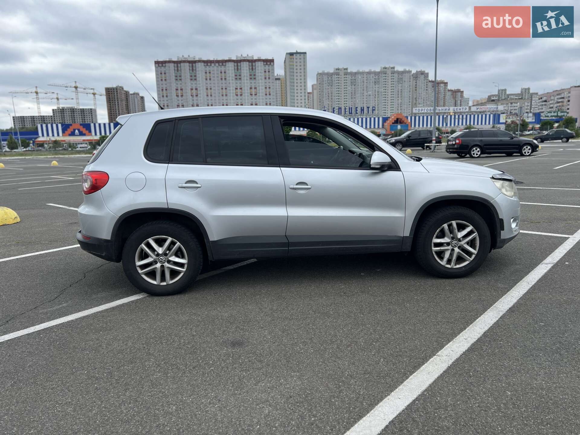 Volkswagen Tiguan 2010 VIN WVGBV7AX4BW511267 фото оголошення 12 з 14