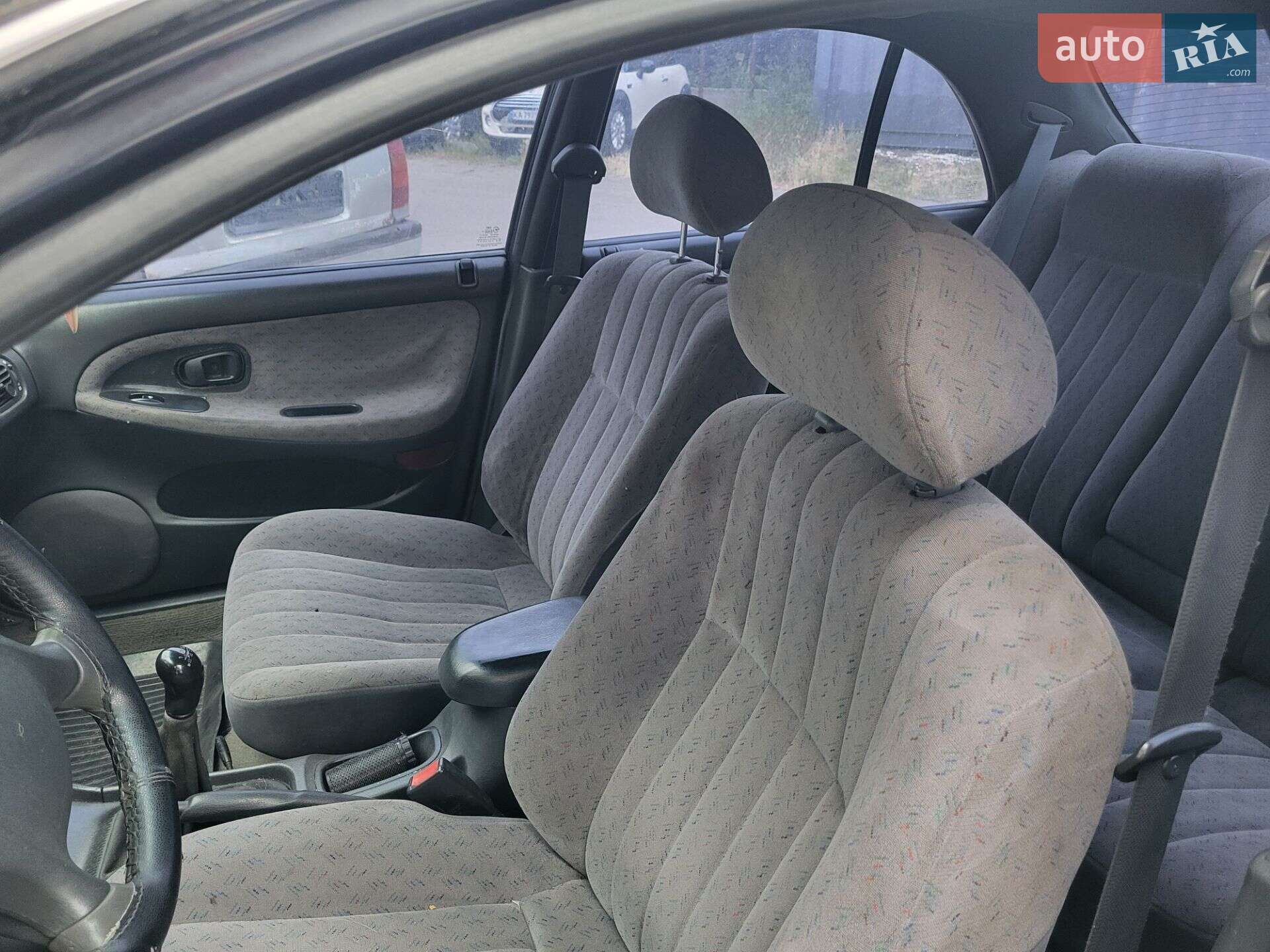 Hyundai Sonata 1998 VIN KMHCF31FPWU920396 фото оголошення 12 з 16