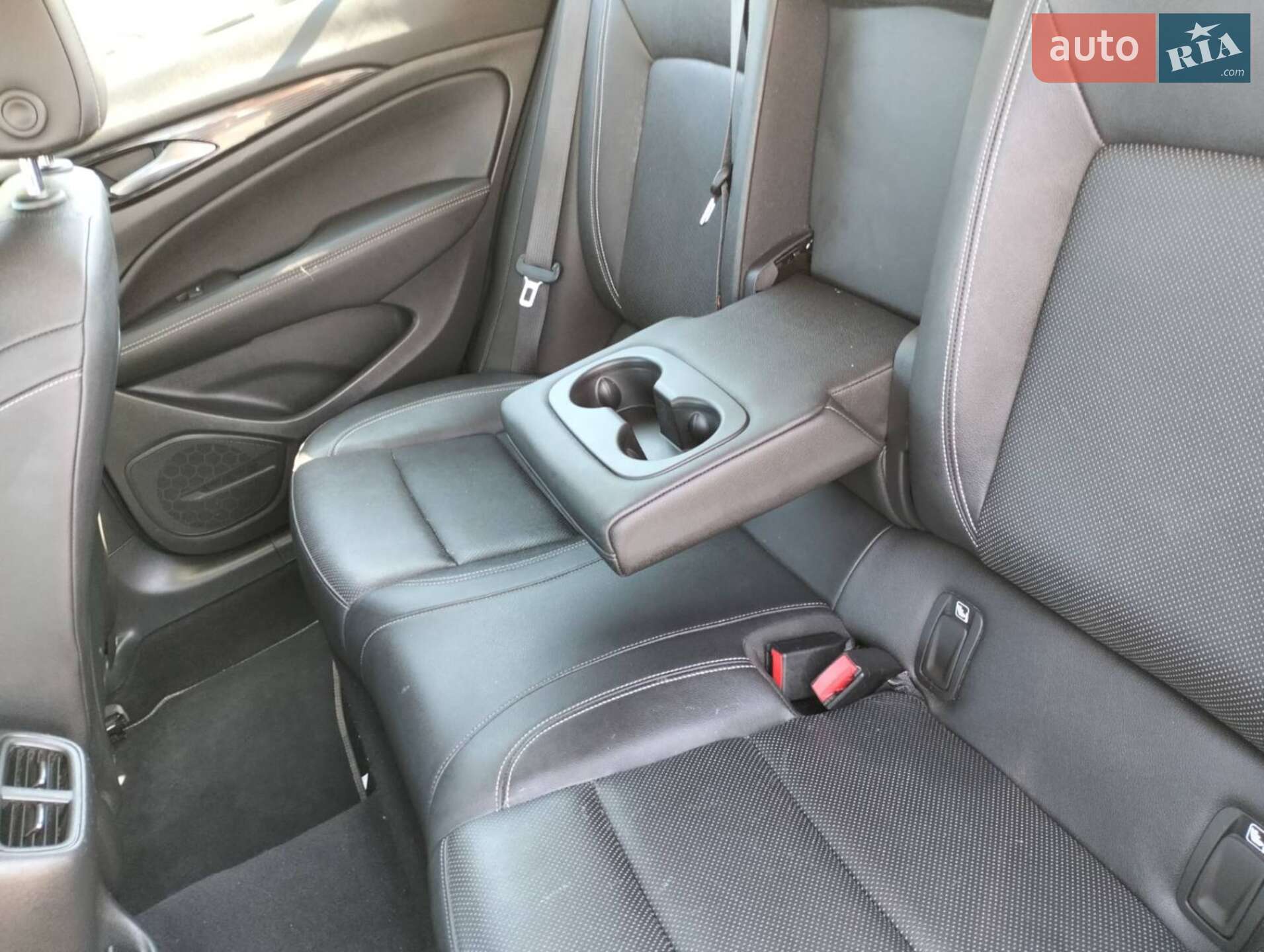 Opel Insignia 2019 VIN W0VZT8EG2K1041073 фото оголошення 9 з 18