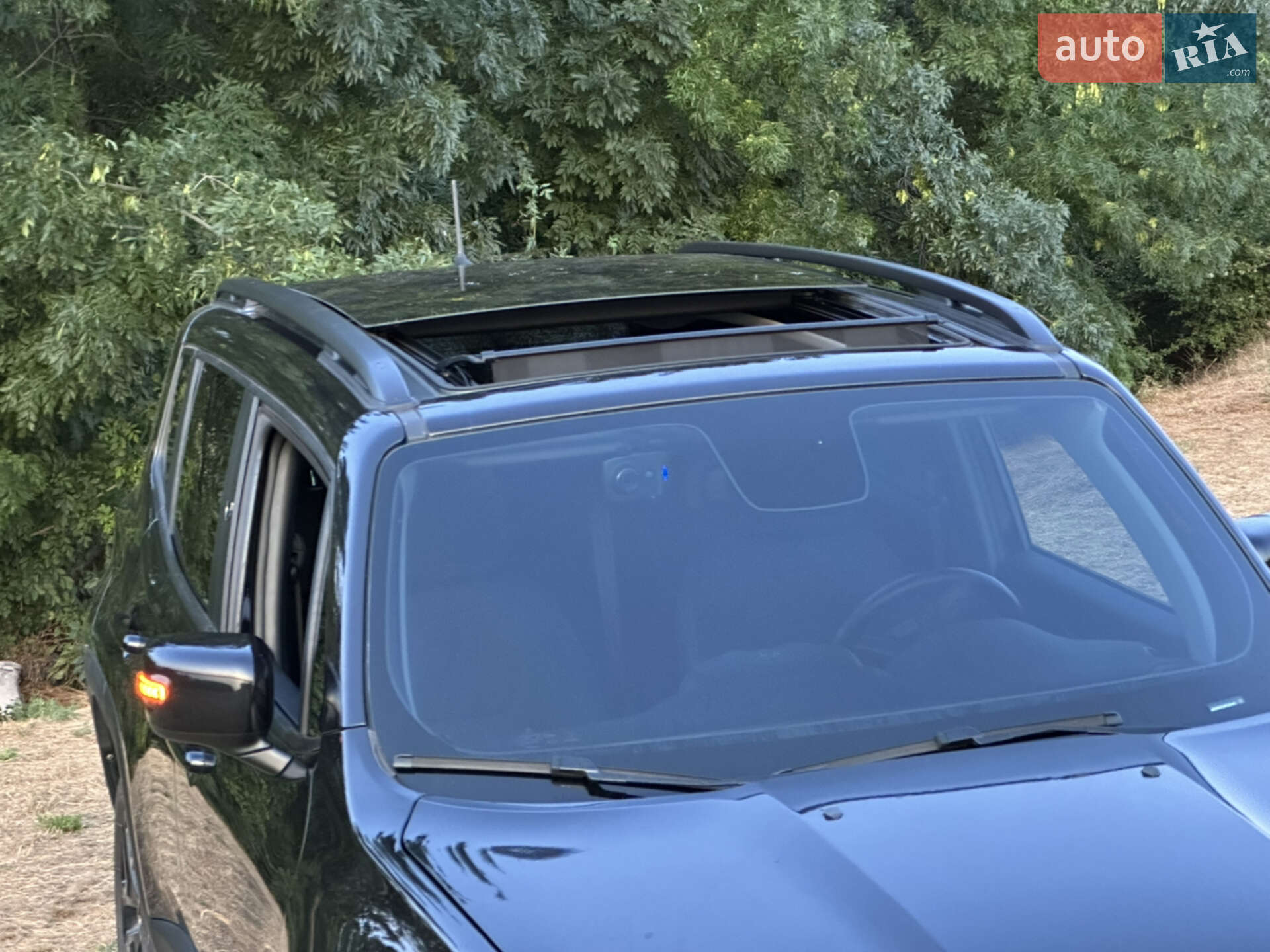 Jeep Renegade 2018 VIN 1C4BU0000JPG82063 фото оголошення 23 з 27