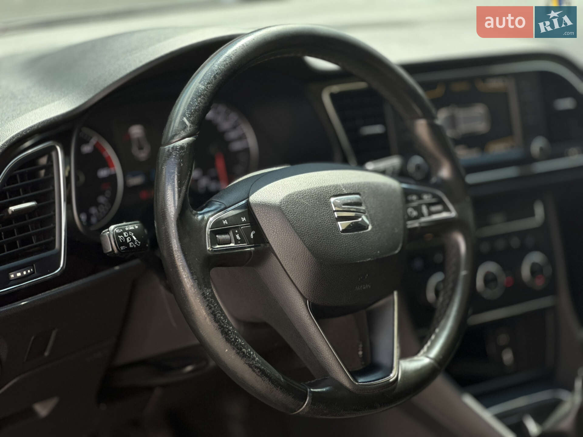 SEAT Leon 2016 VIN VSSZZZ5FZGR220745 фото оголошення 17 з 31