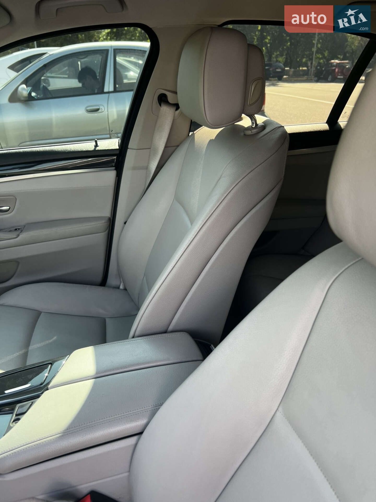 BMW 5 Series 2011 VIN WBAXG11050DW29404 фото оголошення 8 з 35