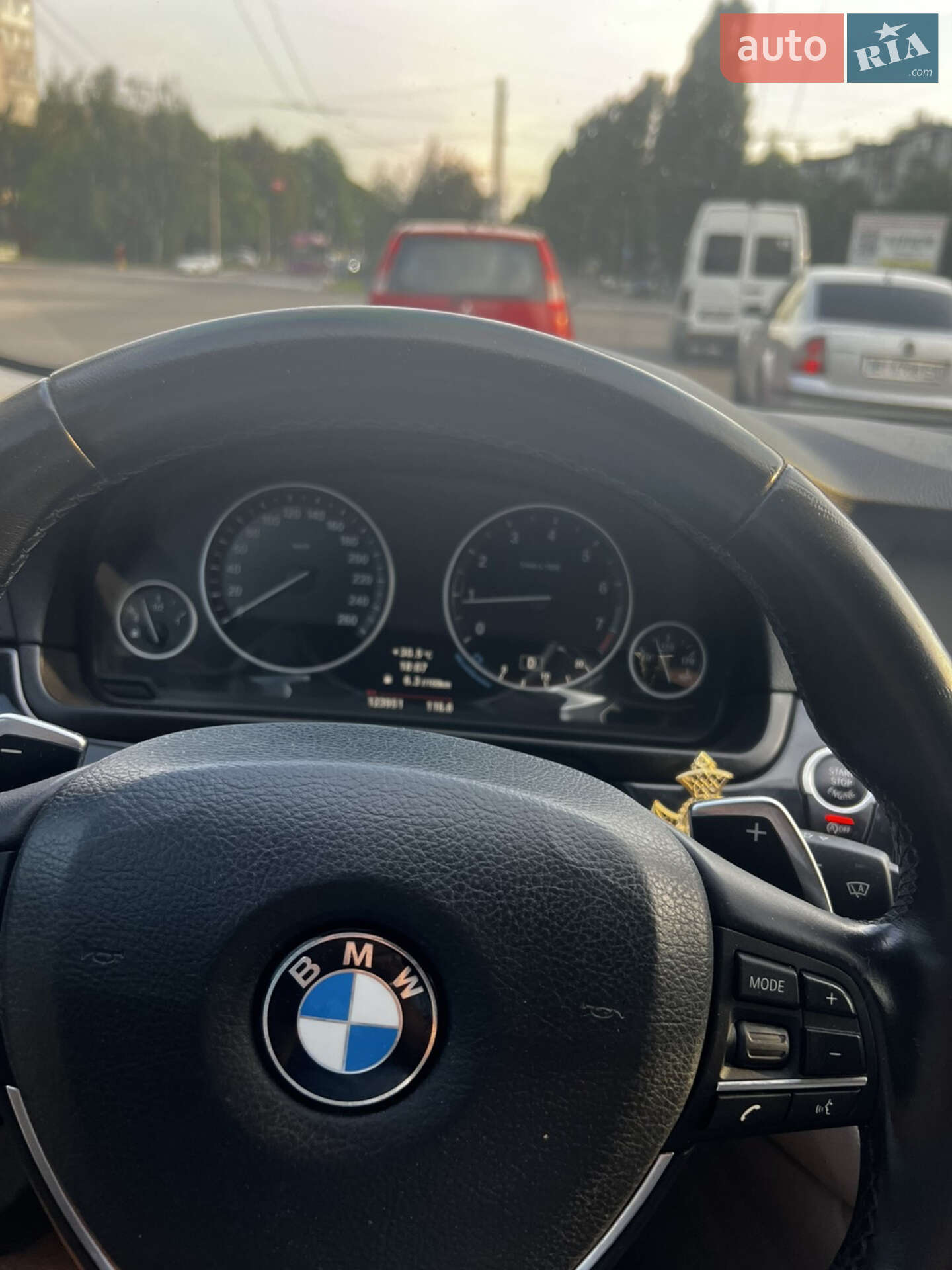 BMW 5 Series 2011 VIN WBAXG11050DW29404 фото оголошення 17 з 35