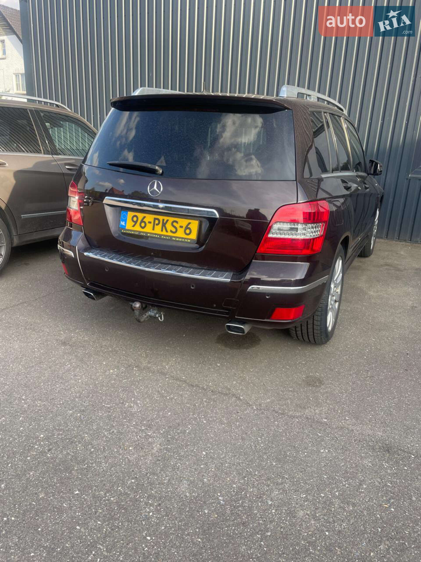 Mercedes-Benz GLK-Class 2011 VIN WDC2049841F640909 фото оголошення 2 з 8