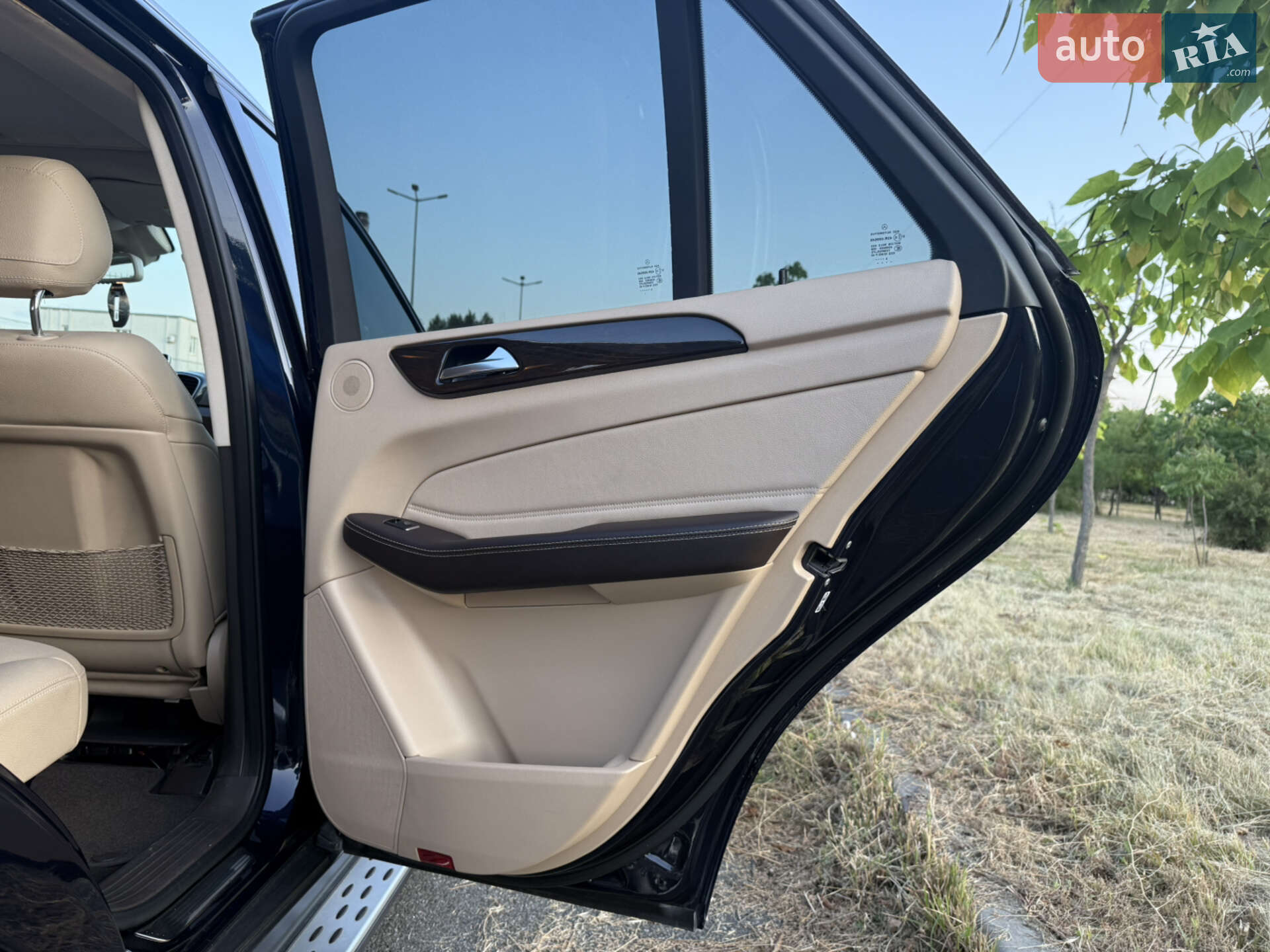 Mercedes-Benz GLE-Class 2015 VIN 4JGDA5HB3GA682115 фото оголошення 11 з 73