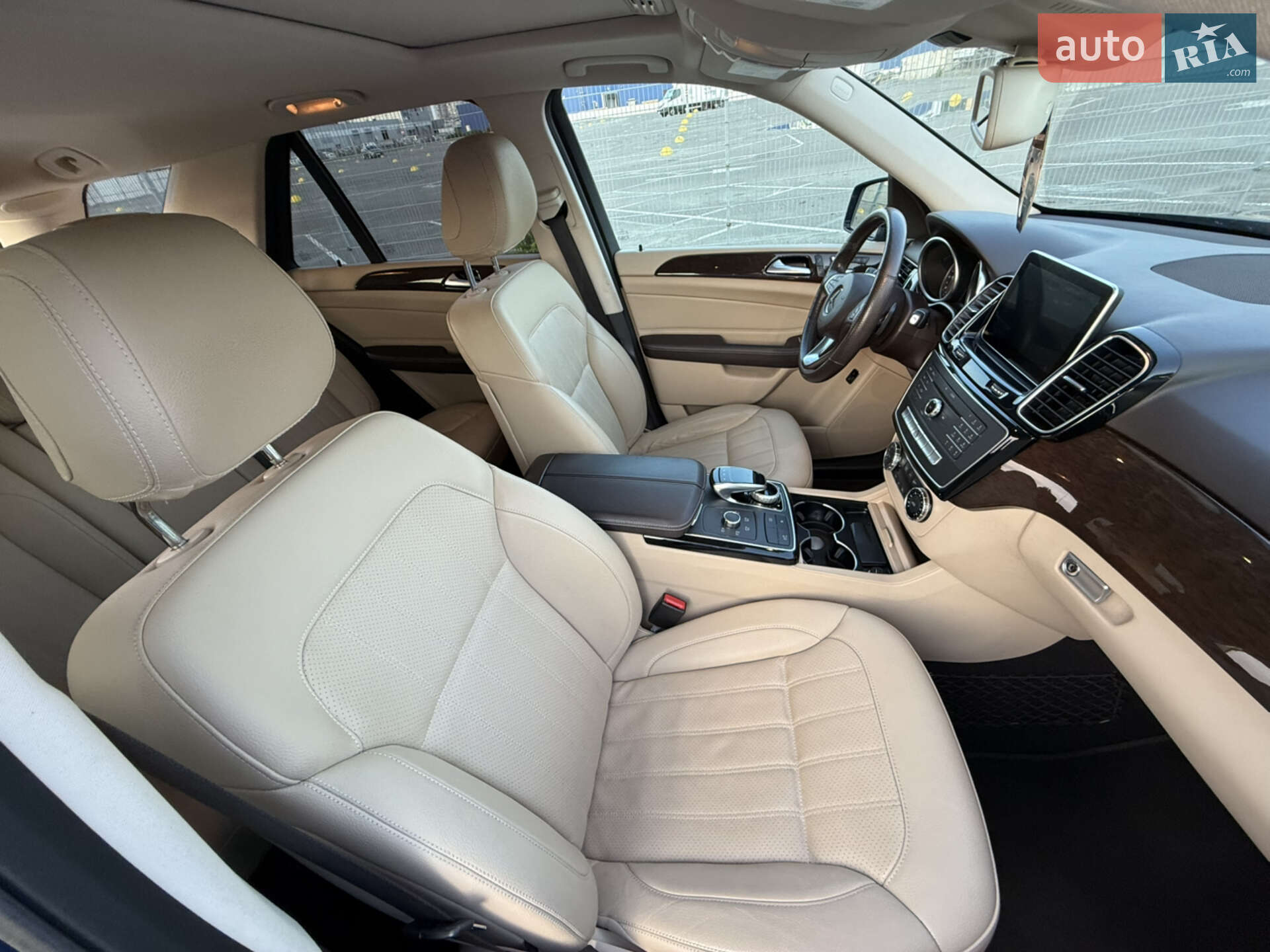 Mercedes-Benz GLE-Class 2015 VIN 4JGDA5HB3GA682115 фото оголошення 13 з 73