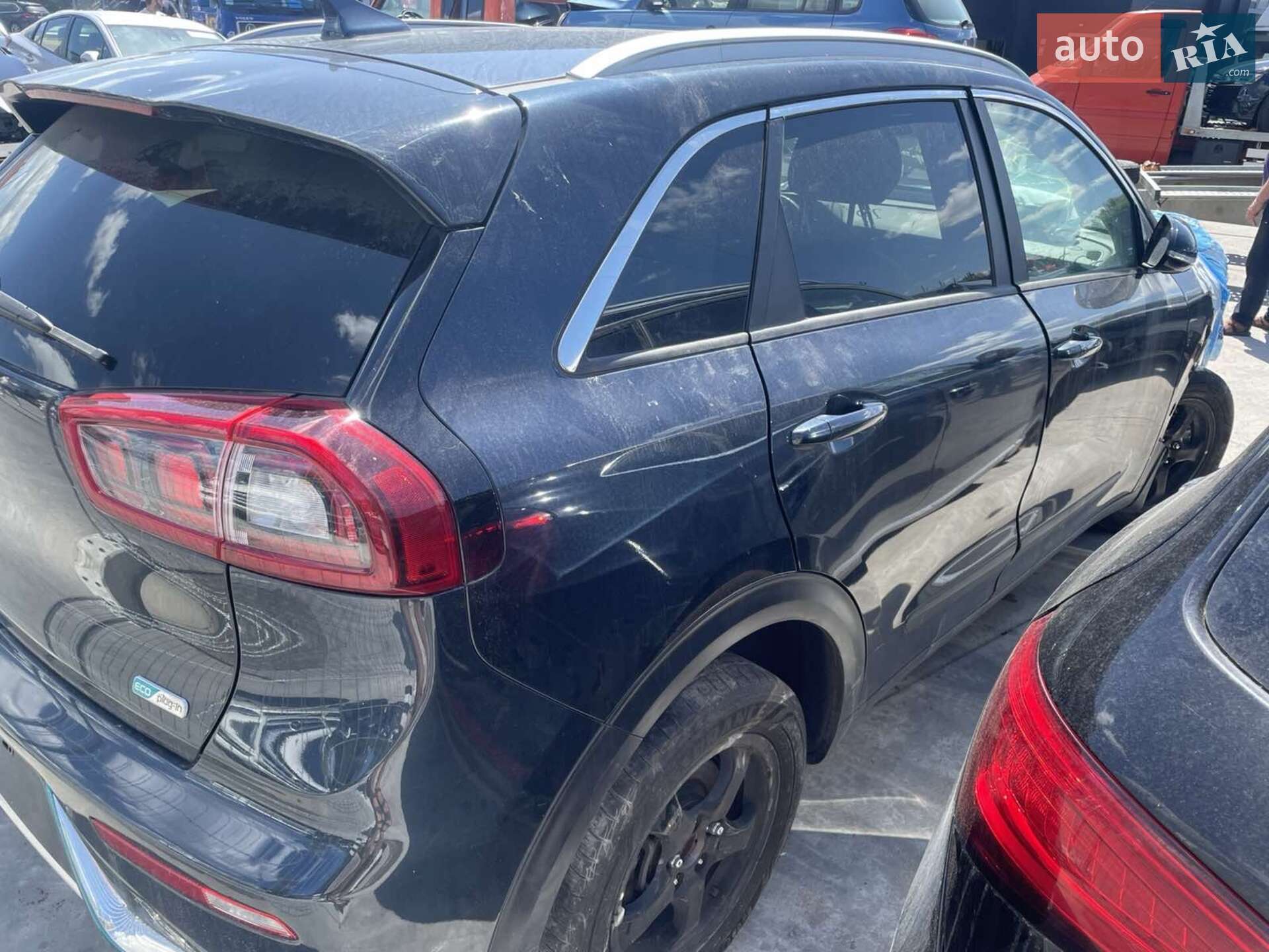 Kia Niro 2018 VIN KNDCC3LD3J5203716 фото оголошення 4 з 17