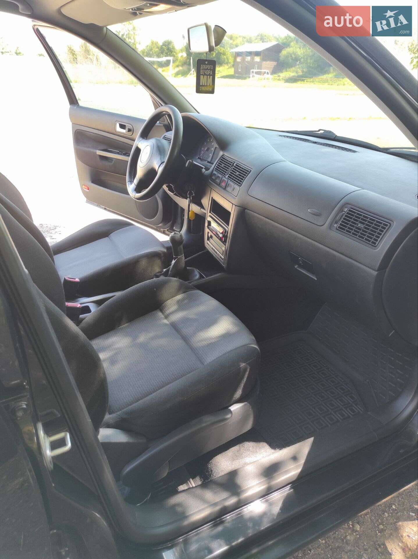 Volkswagen Golf 2001 VIN WVWZZZ1JZ2D084239 фото оголошення 3 з 25